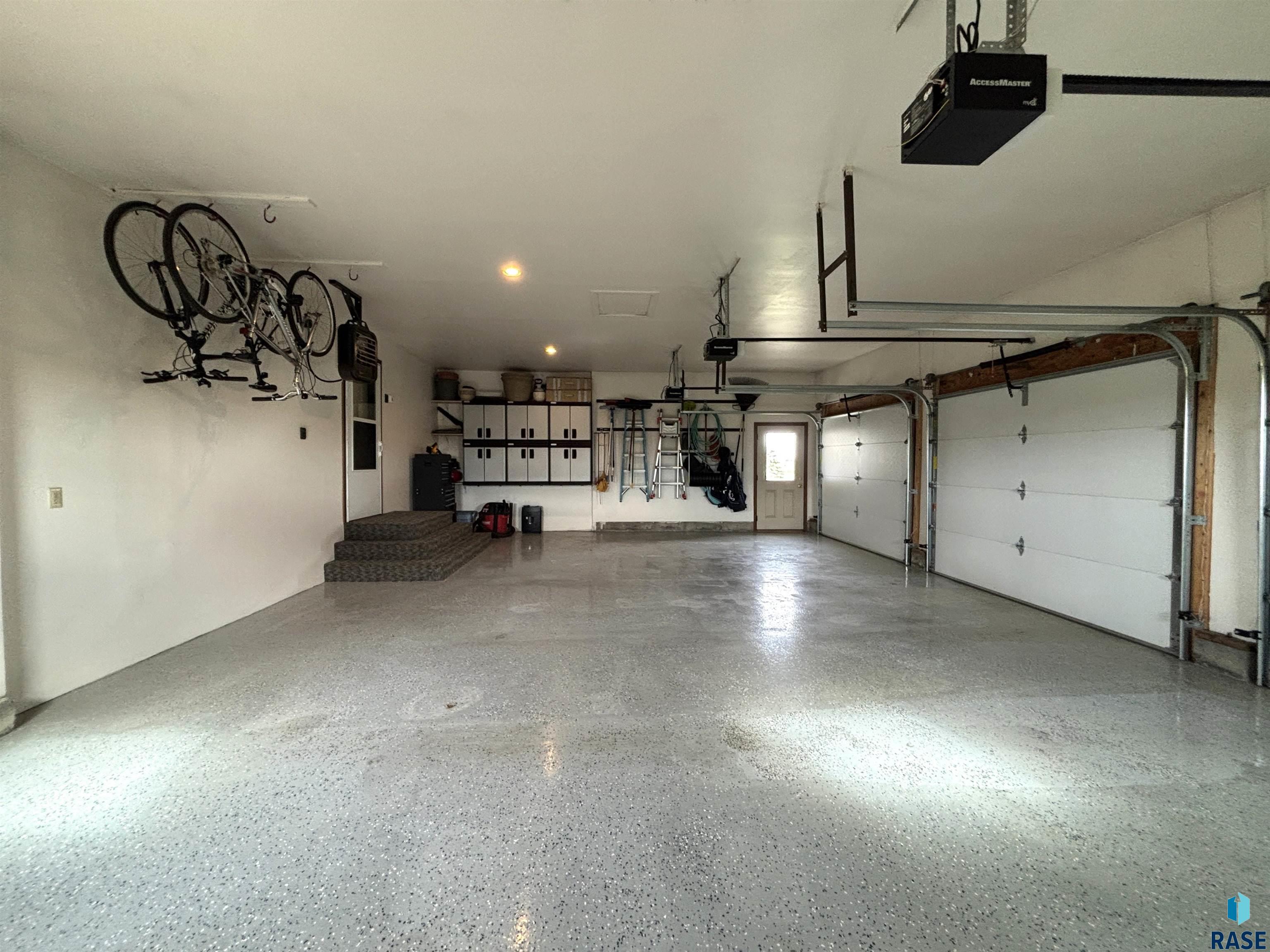 main property photo 74