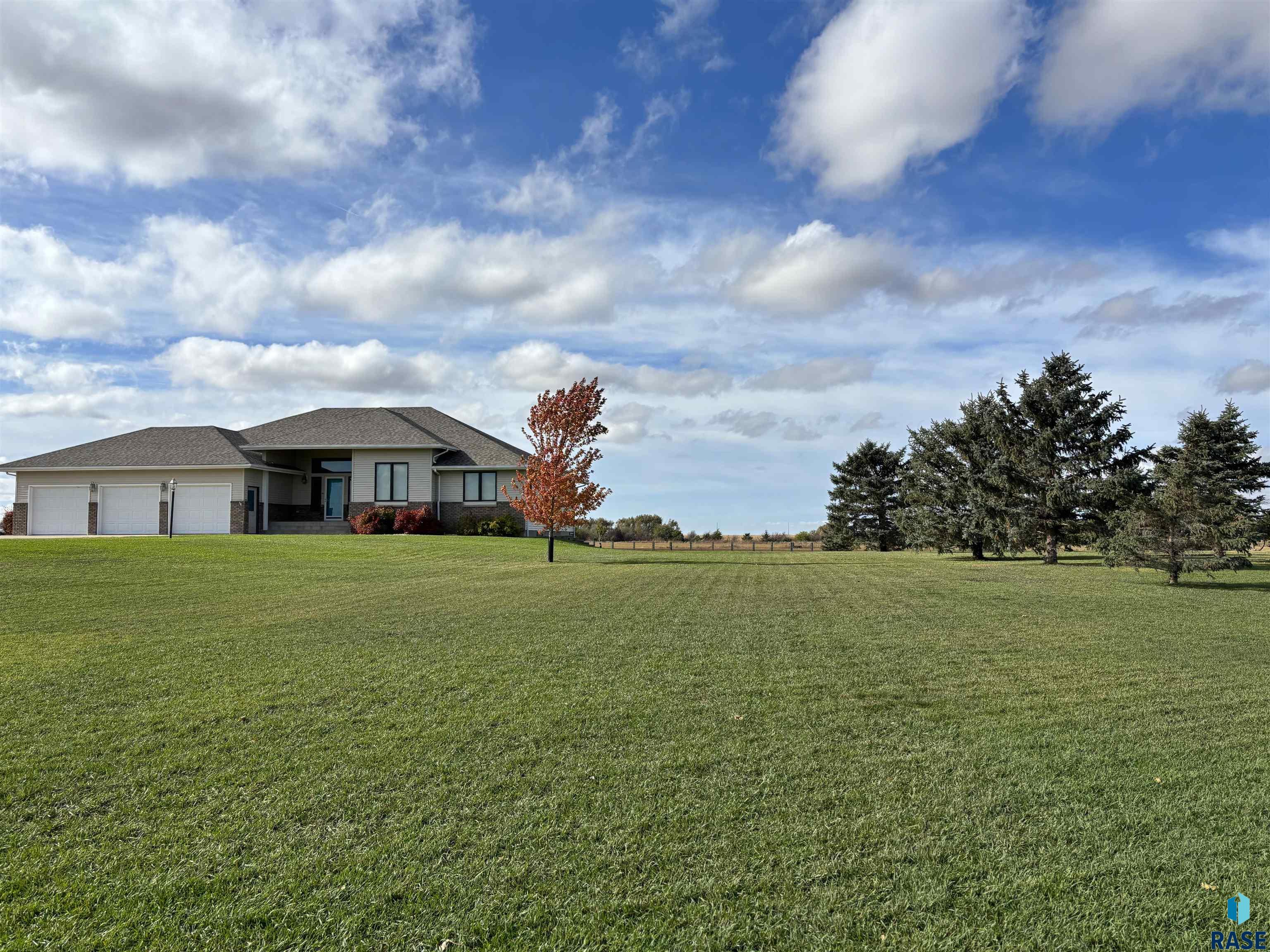 main property photo 89