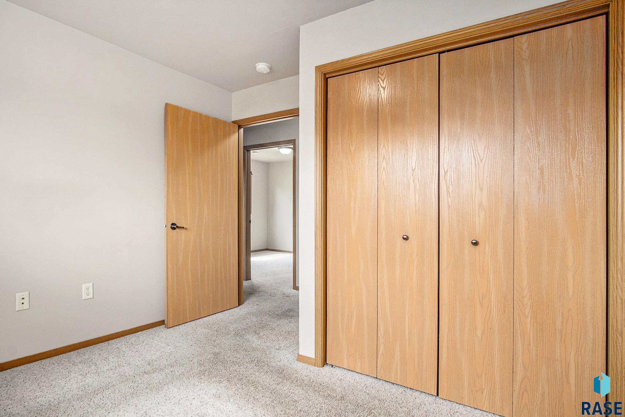 property viewer photo 13