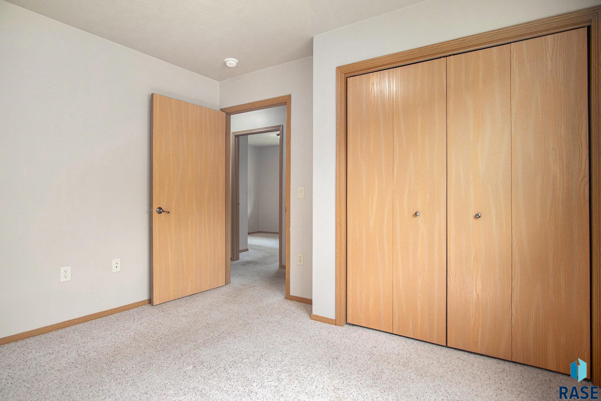 property viewer photo 17