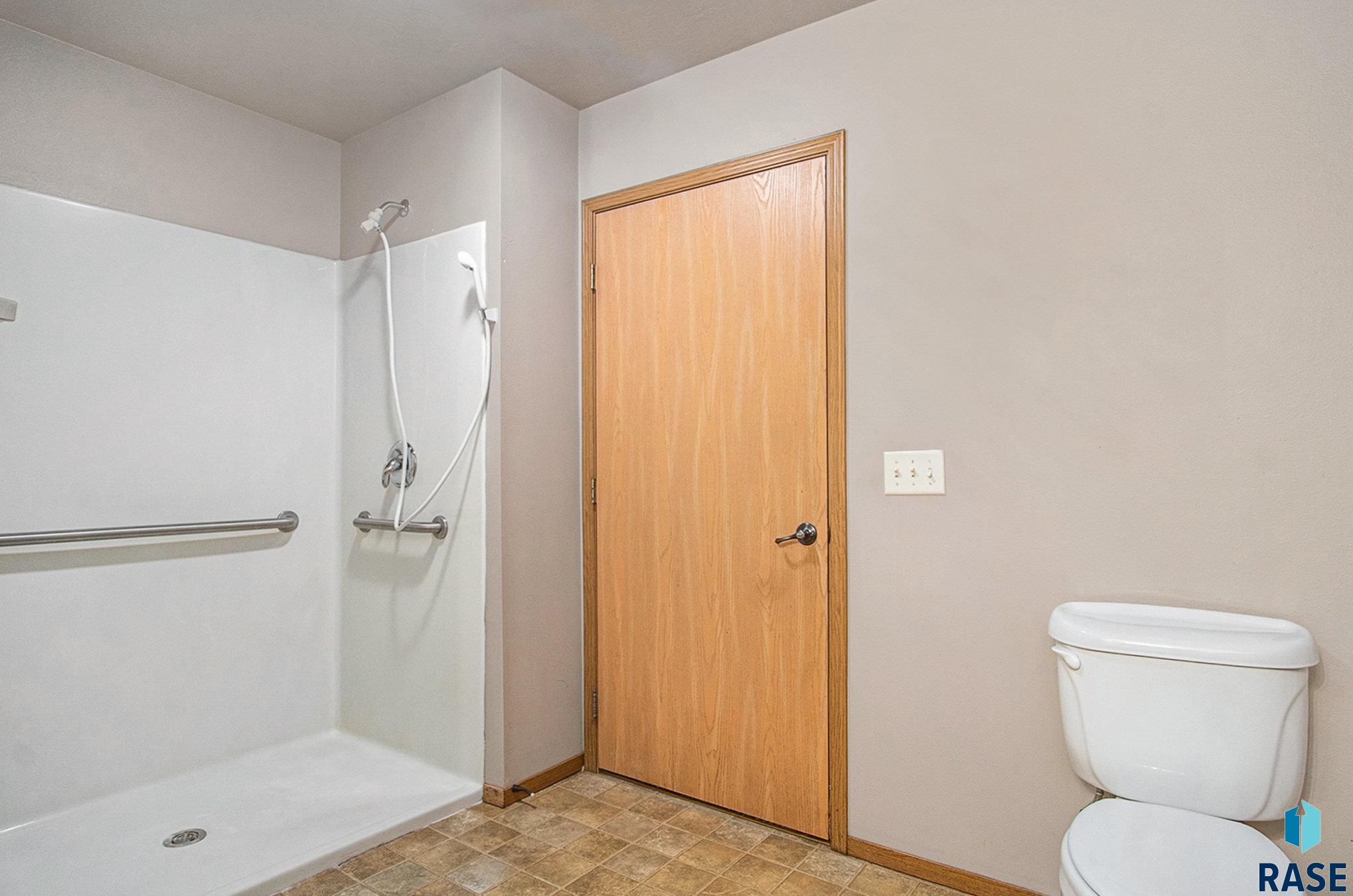 property viewer photo 19