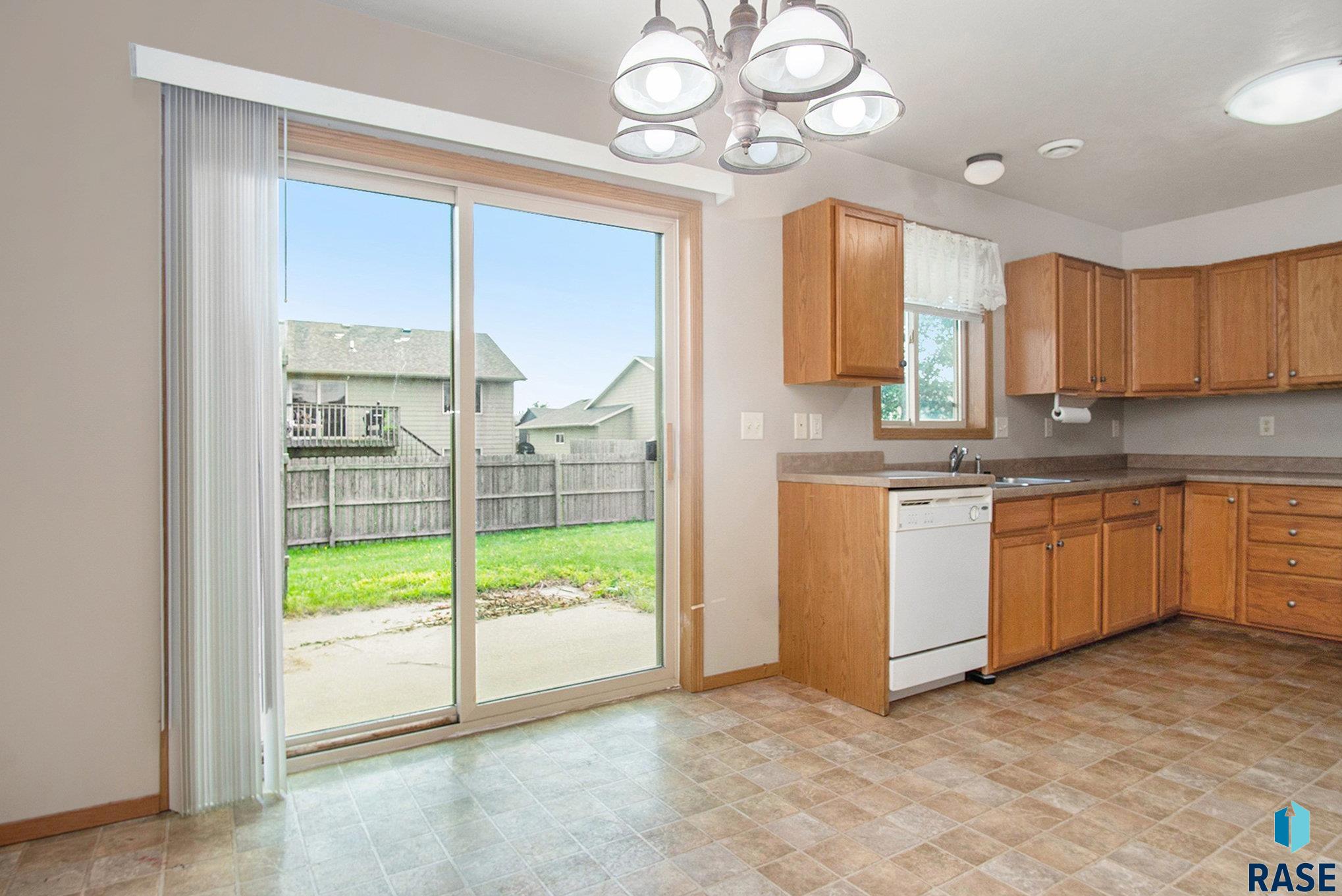 property viewer photo 6