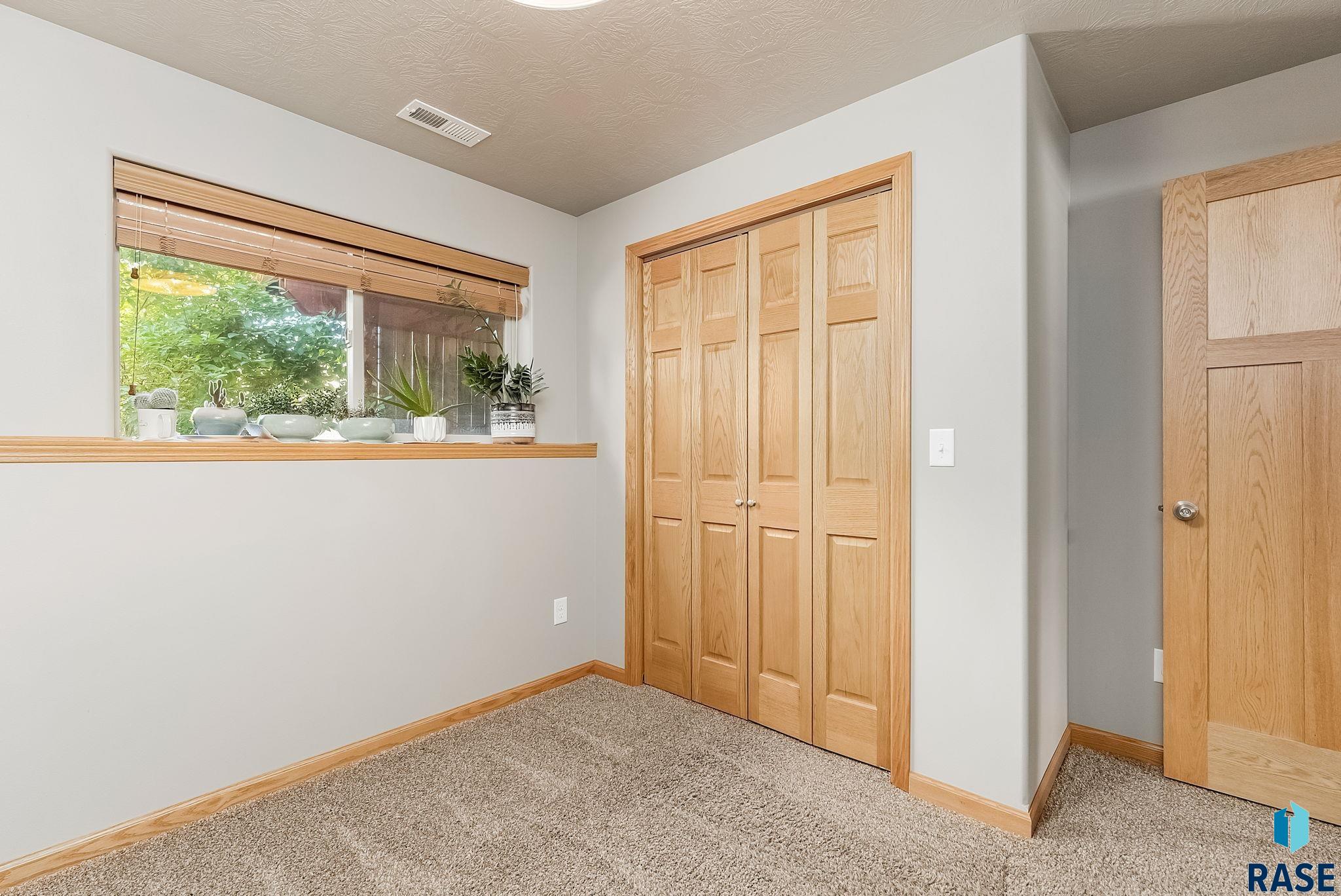 property viewer photo 13