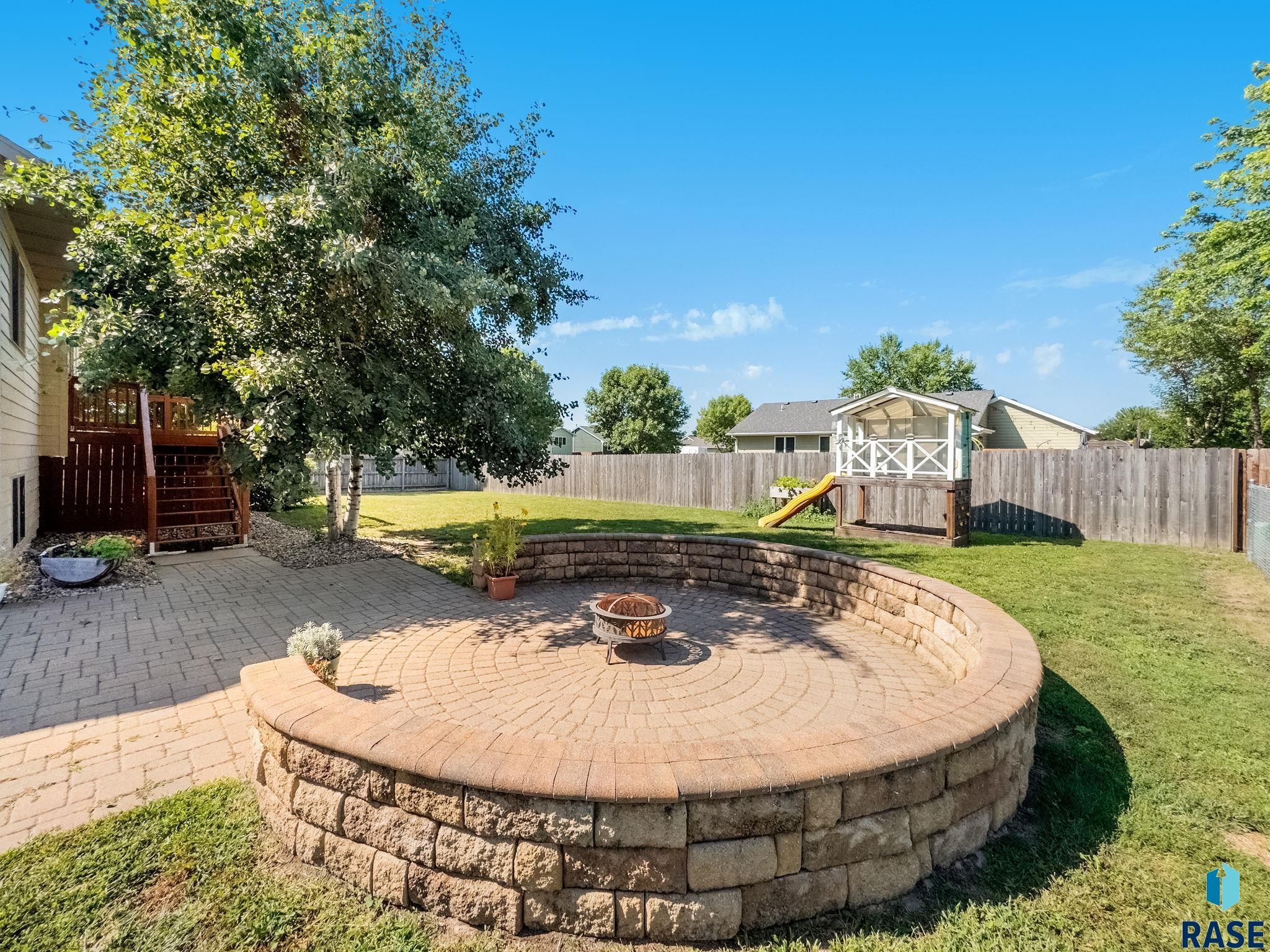 property viewer photo 18