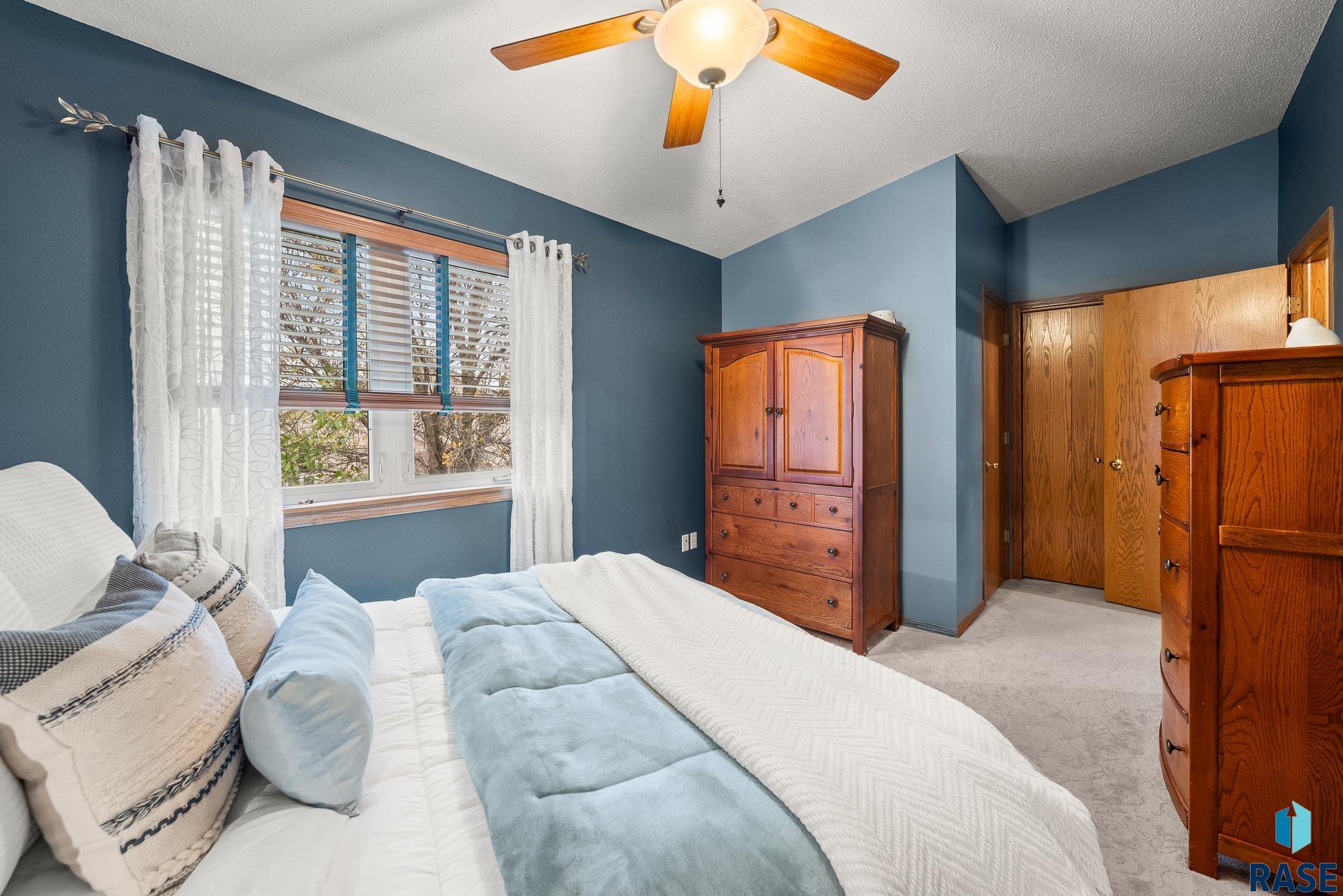 property viewer photo 20