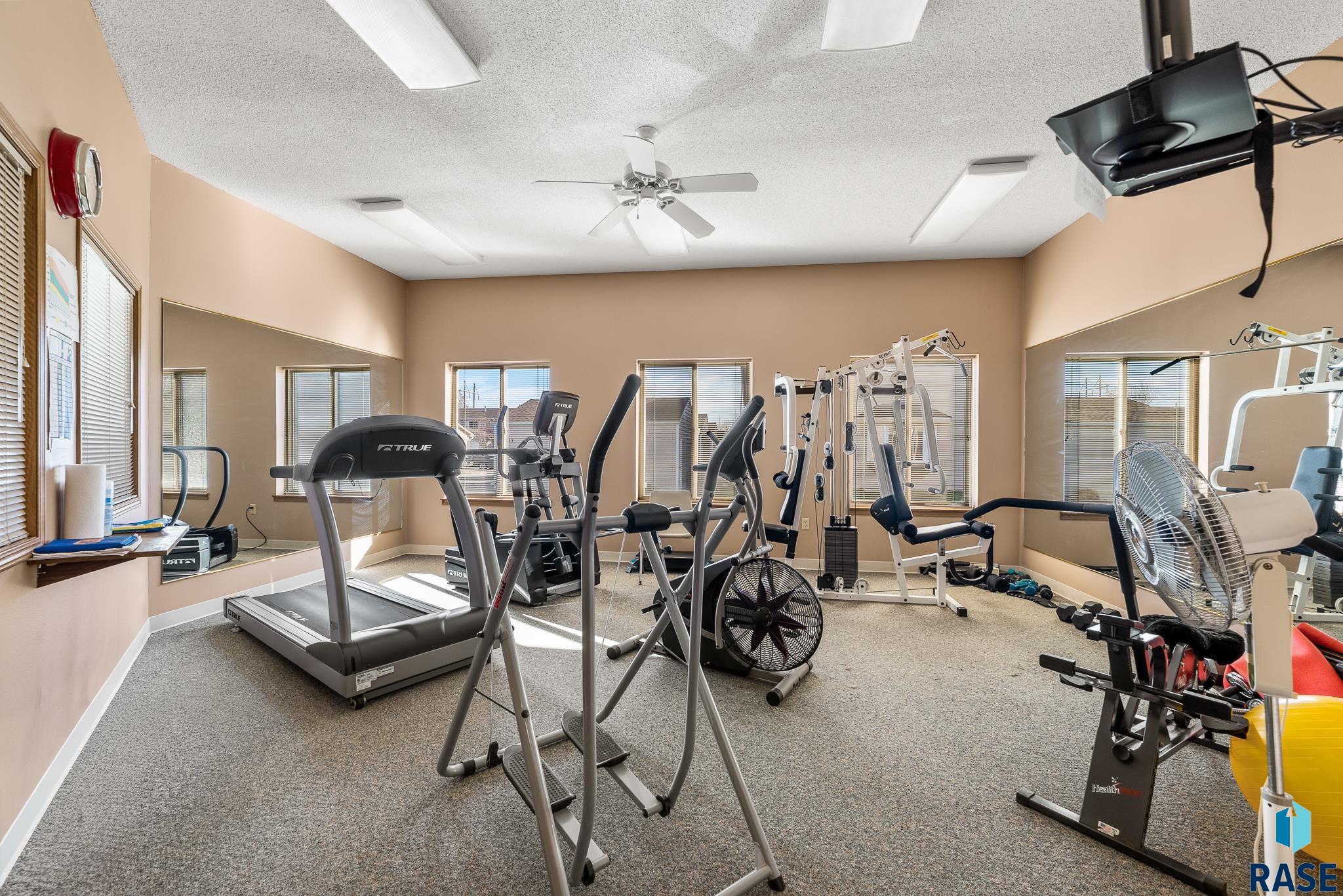 property viewer photo 31