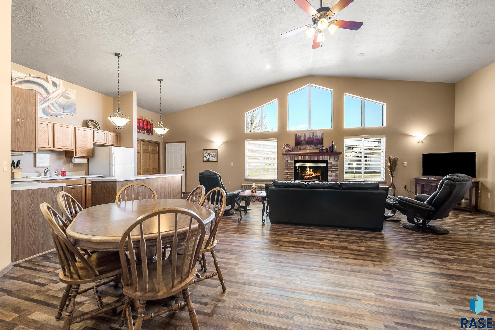 property viewer photo 32