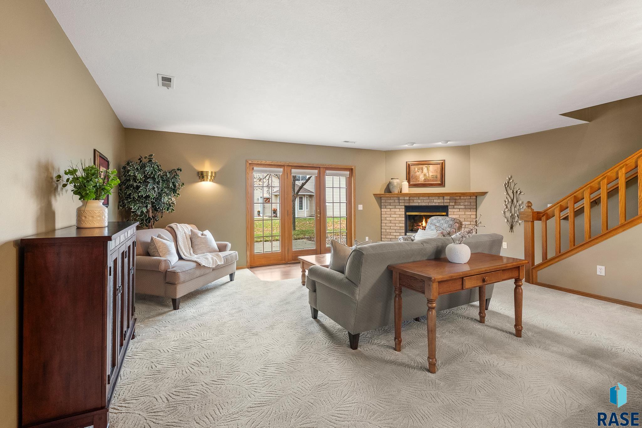 property viewer photo 4