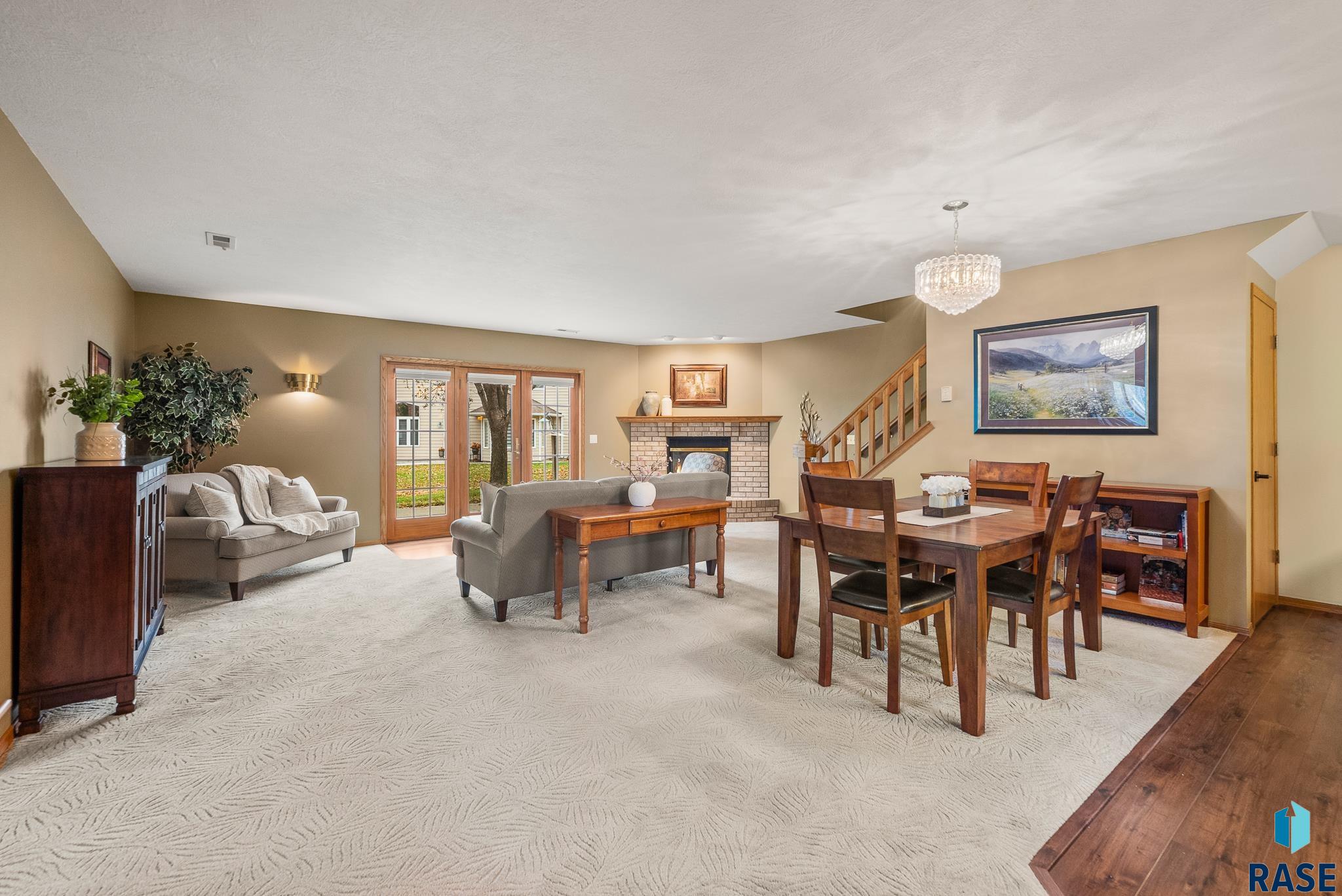 property viewer photo 8