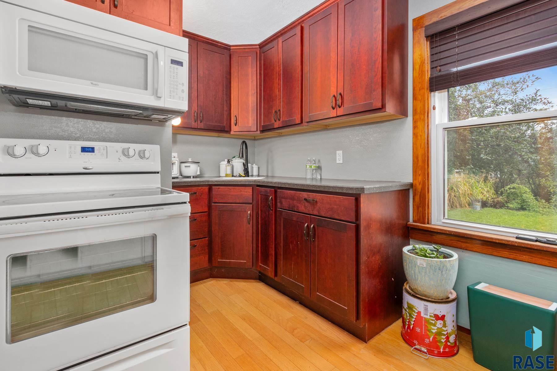 property viewer photo 1