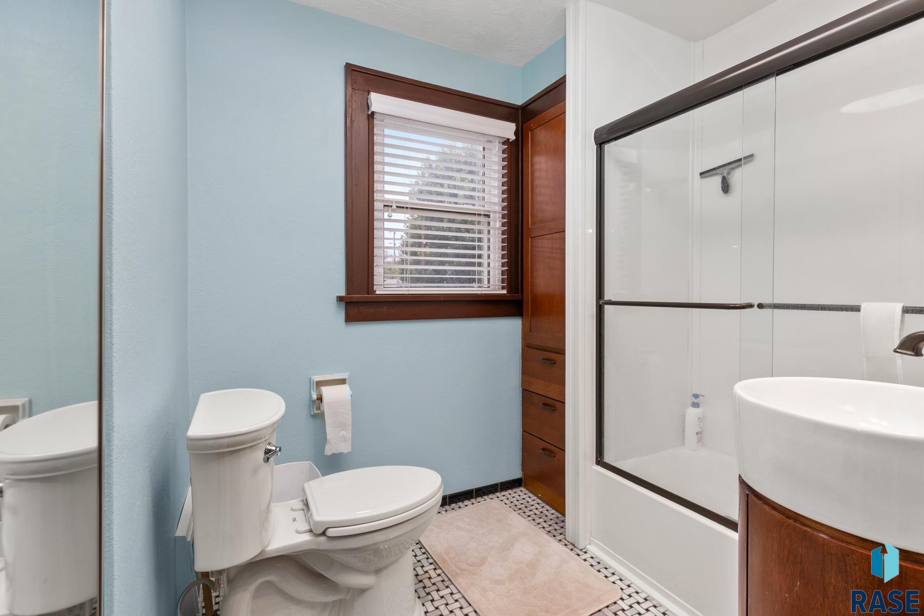 property viewer photo 12