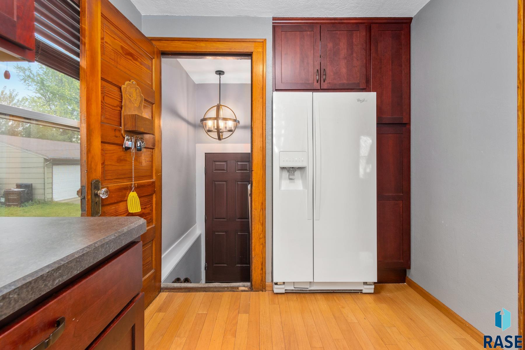 property viewer photo 3