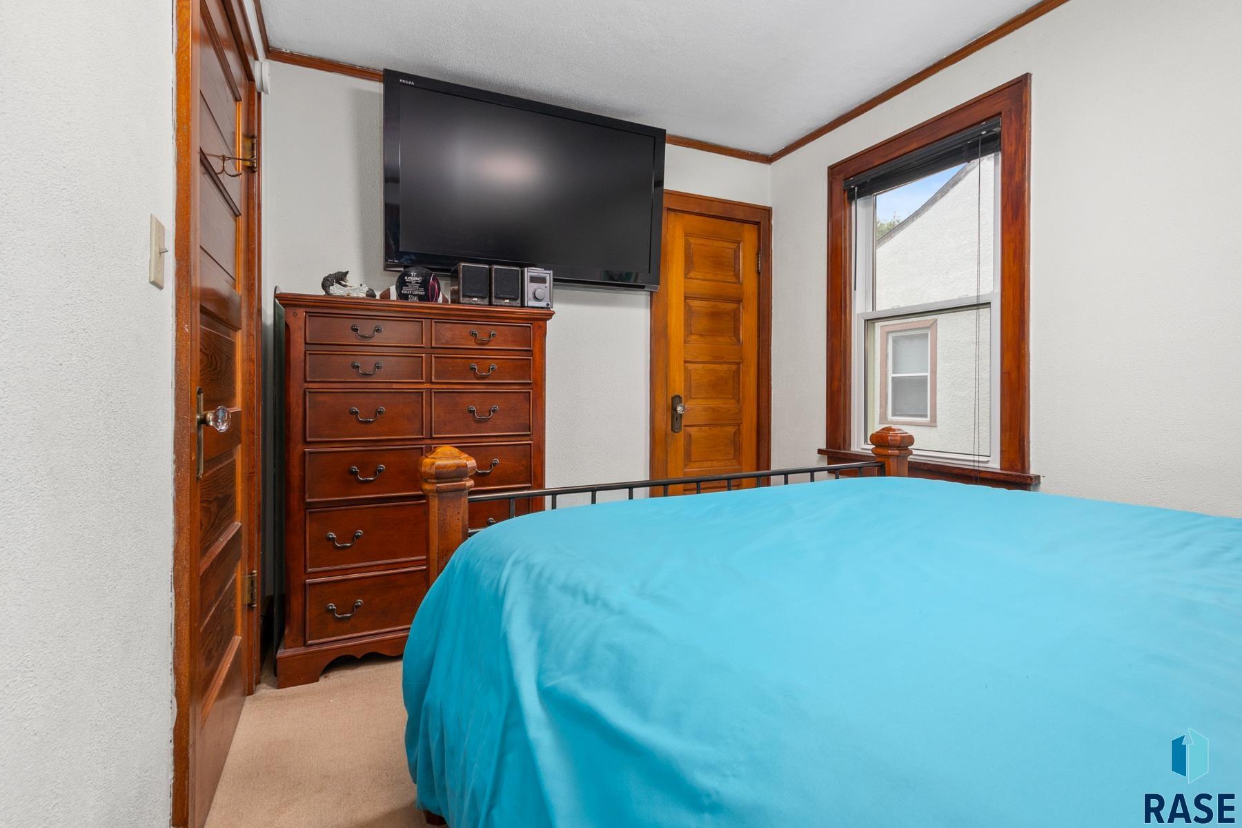 property viewer photo 9