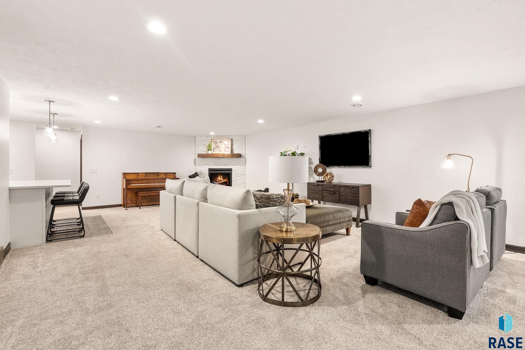 property viewer photo 24