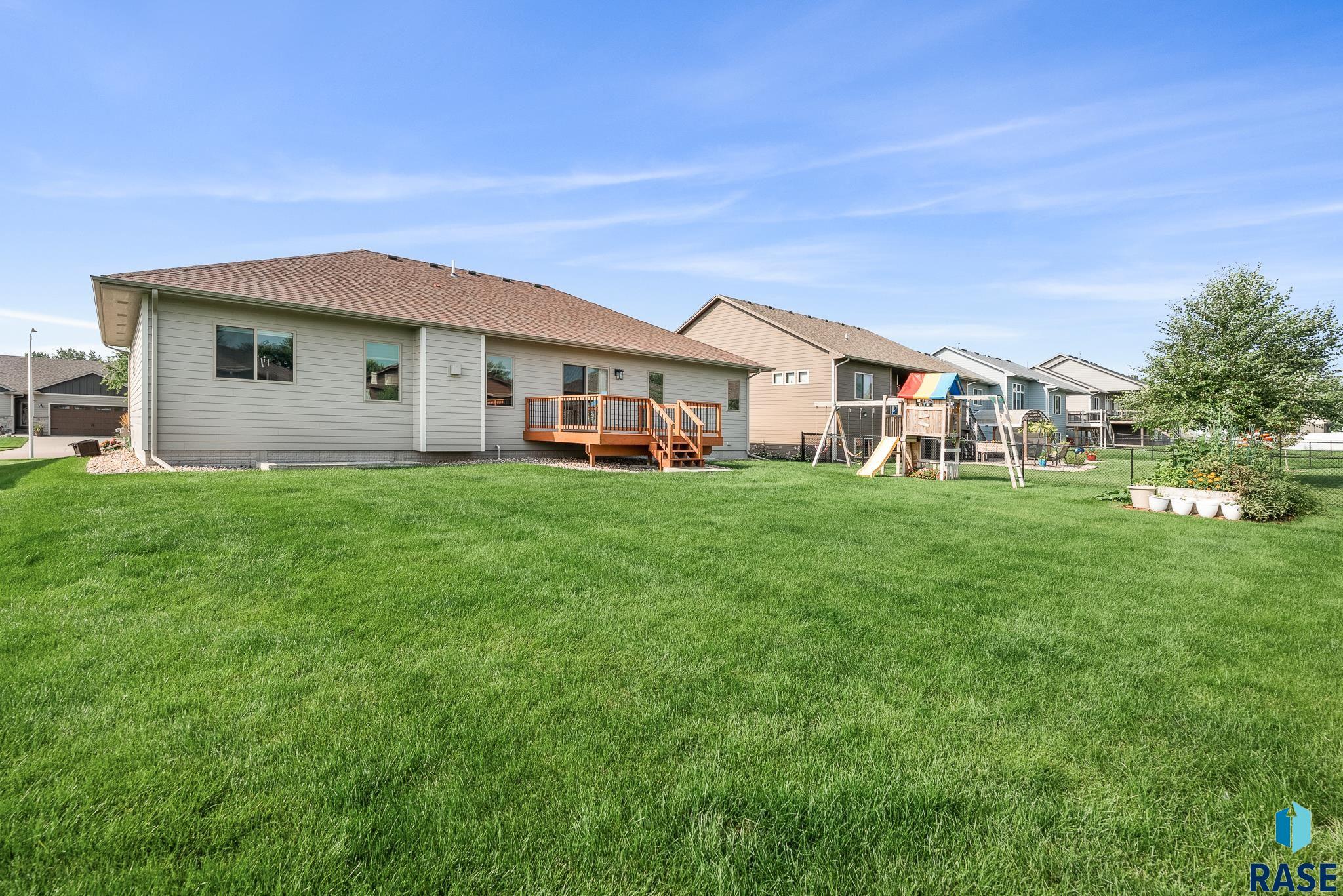 property viewer photo 33