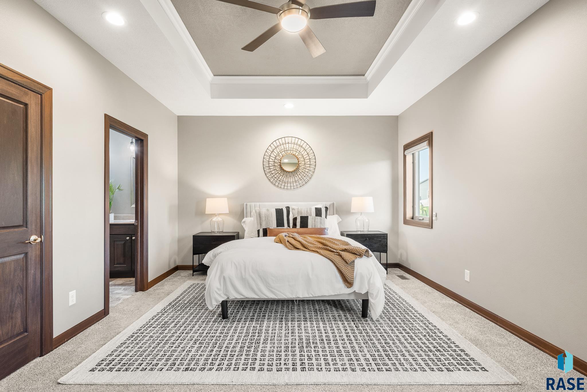 property viewer photo 6