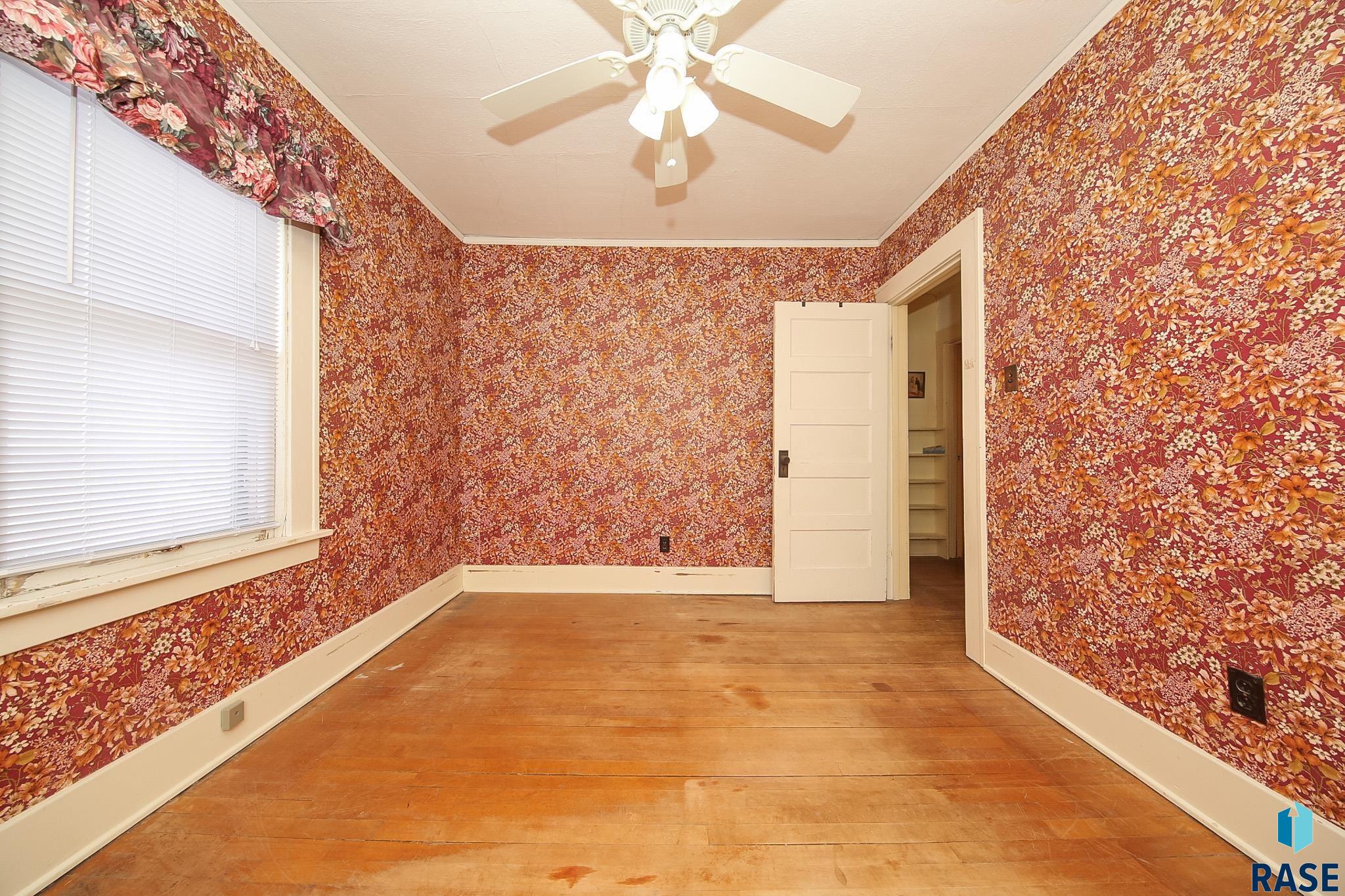 property viewer photo 13