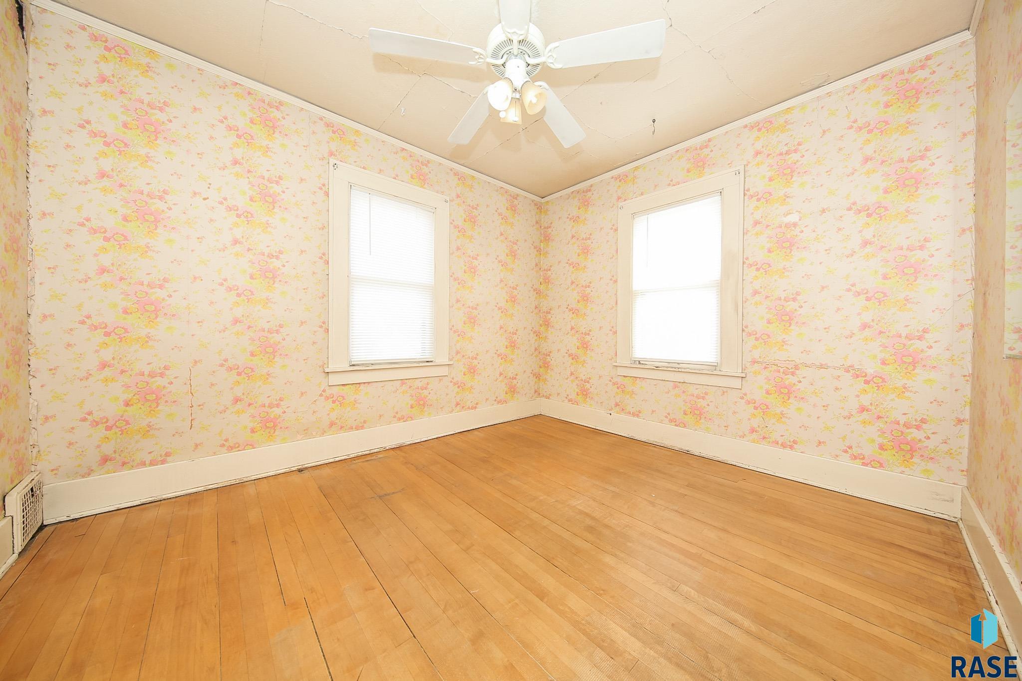 property viewer photo 14