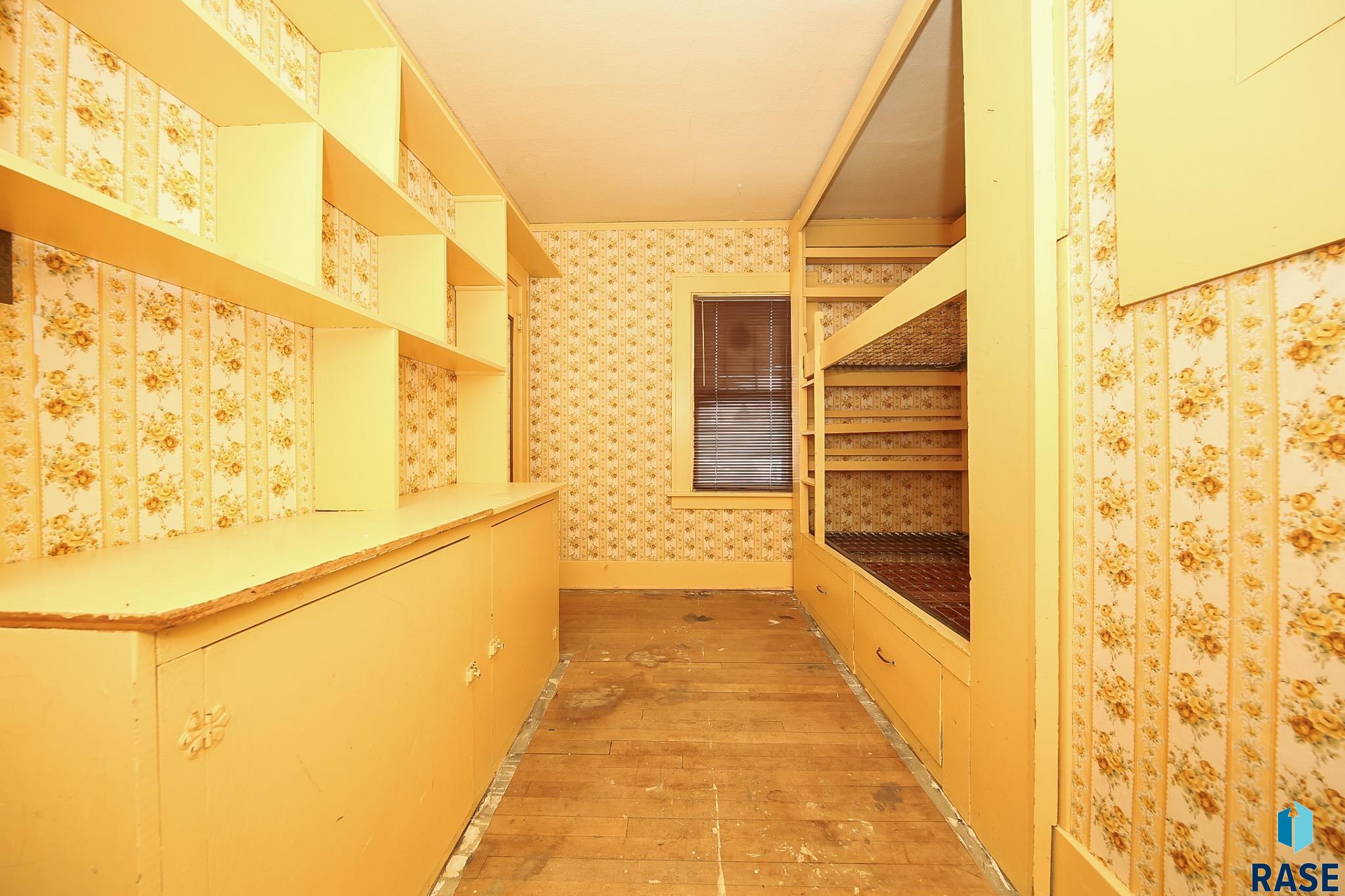 property viewer photo 15