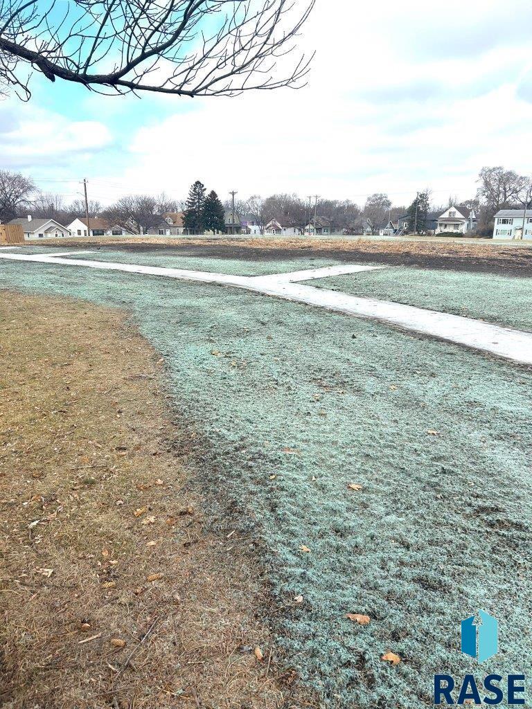 property viewer photo 23