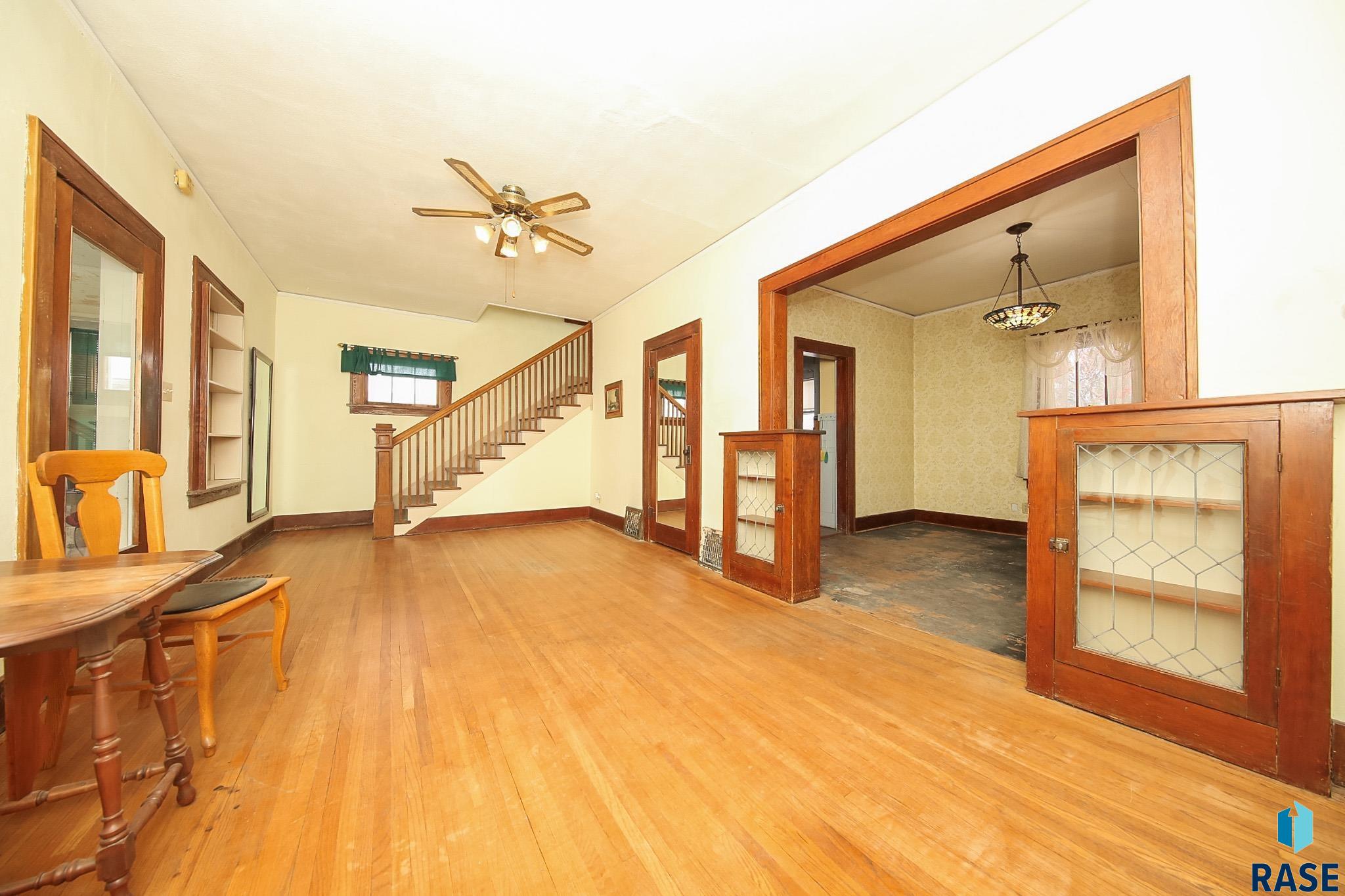 property viewer photo 4