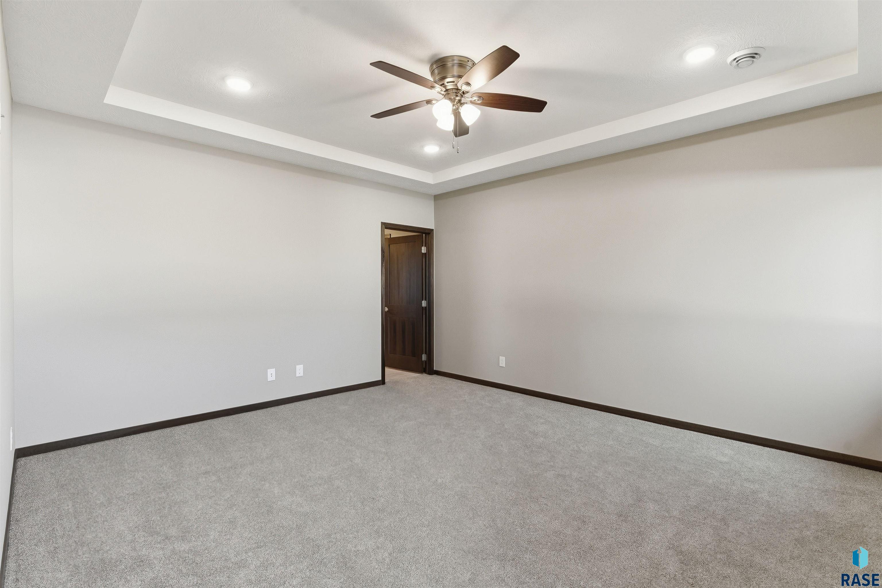 property viewer photo 14
