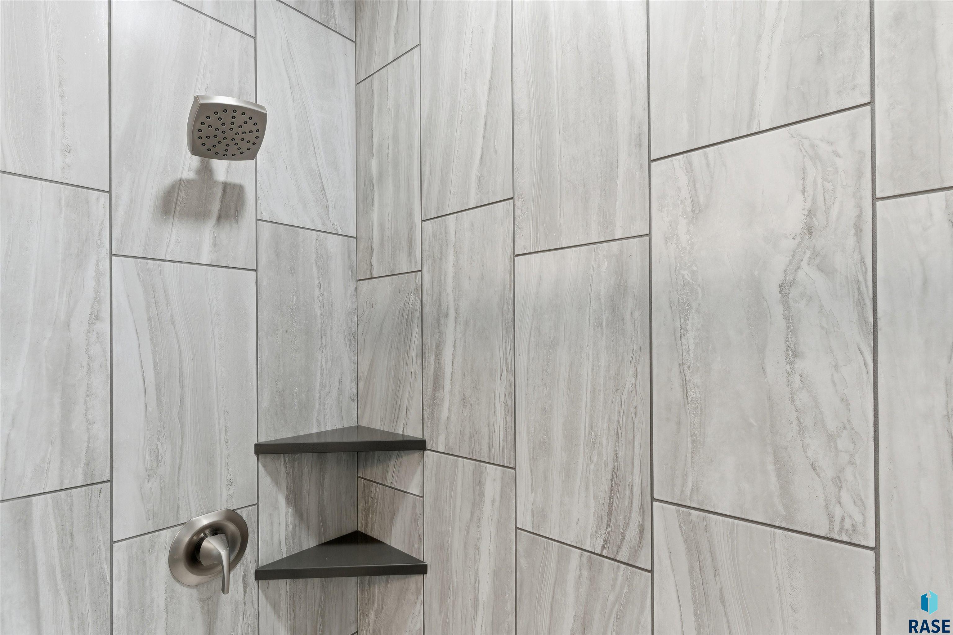 property viewer photo 20