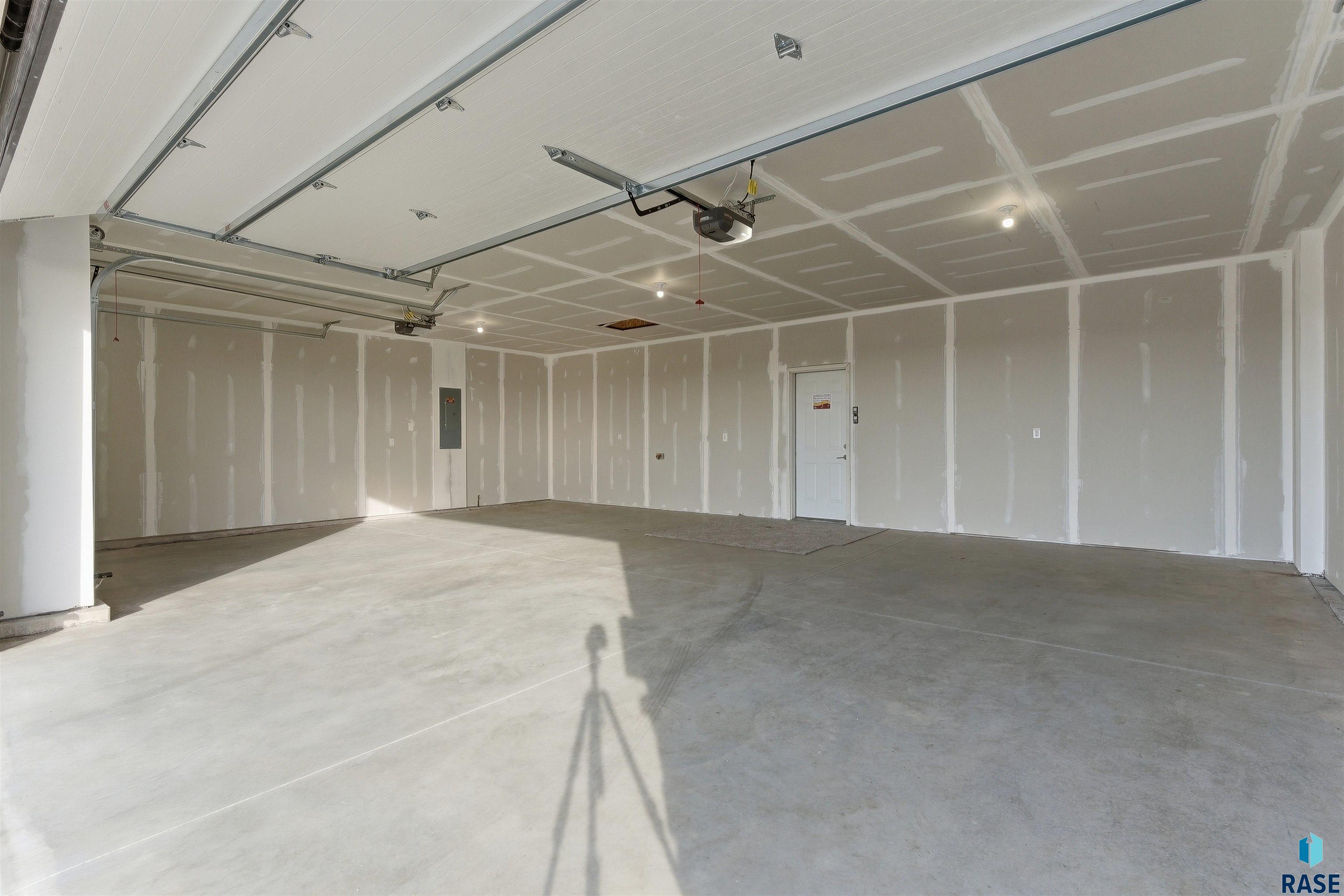 property viewer photo 26