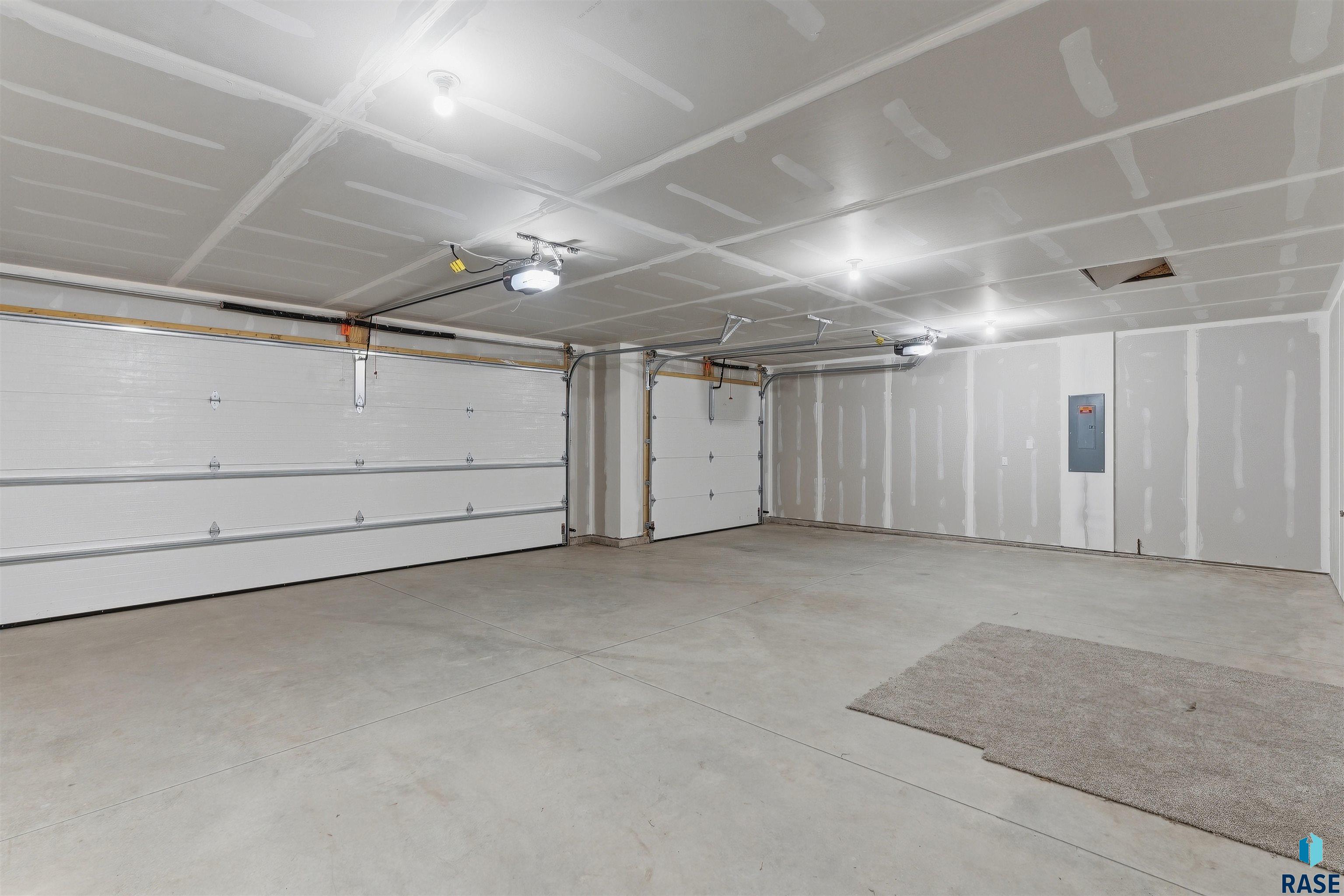 property viewer photo 27