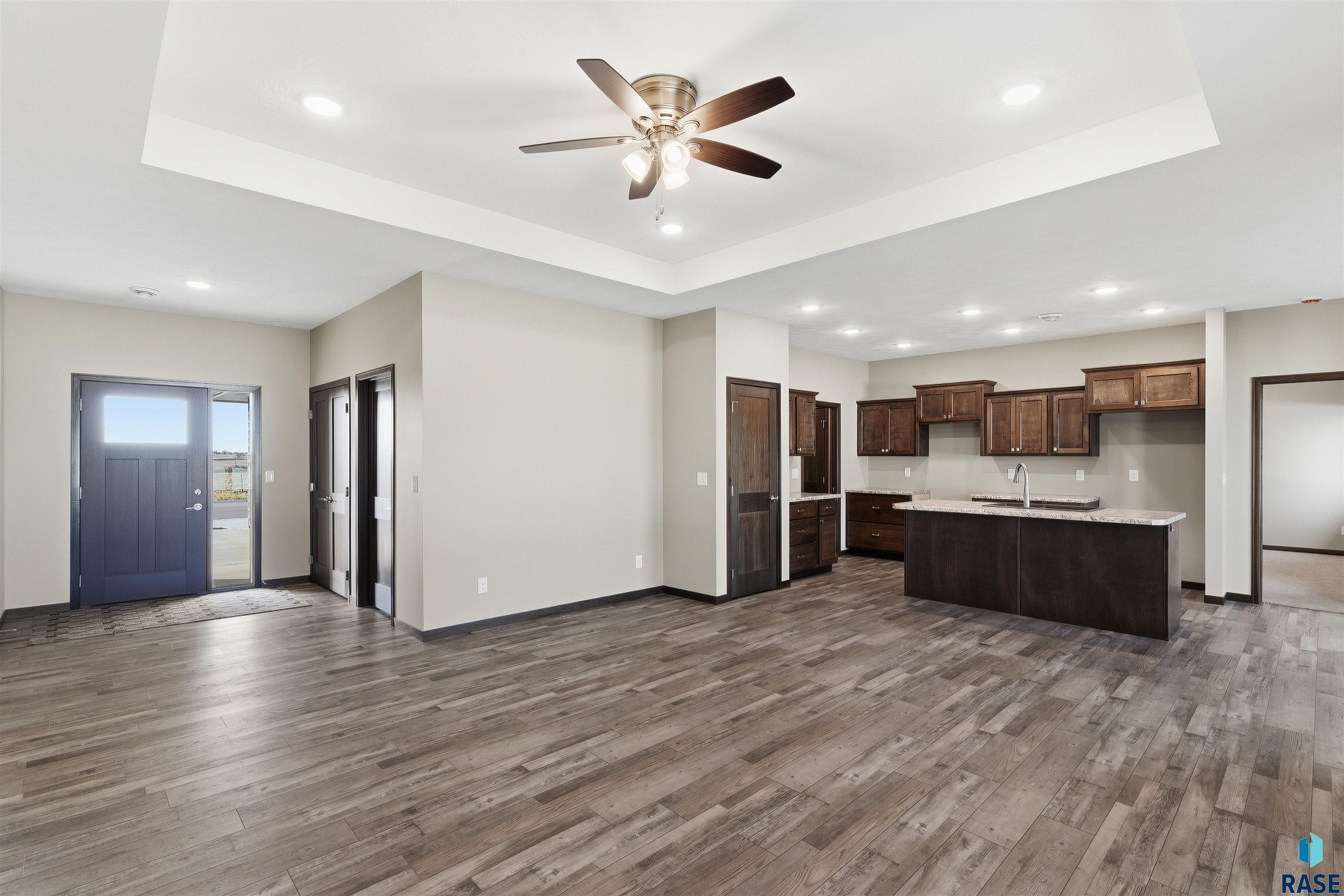 property viewer photo 3