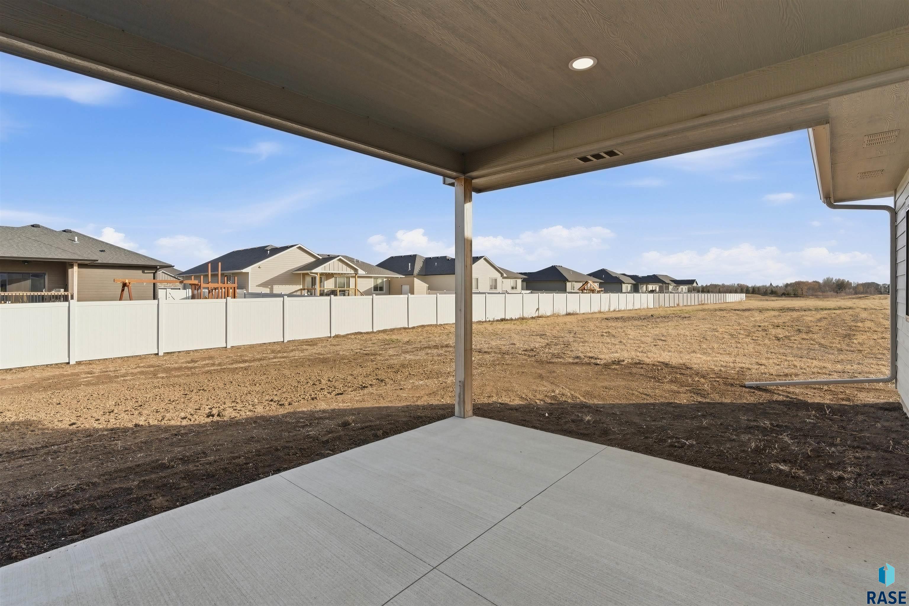 property viewer photo 30