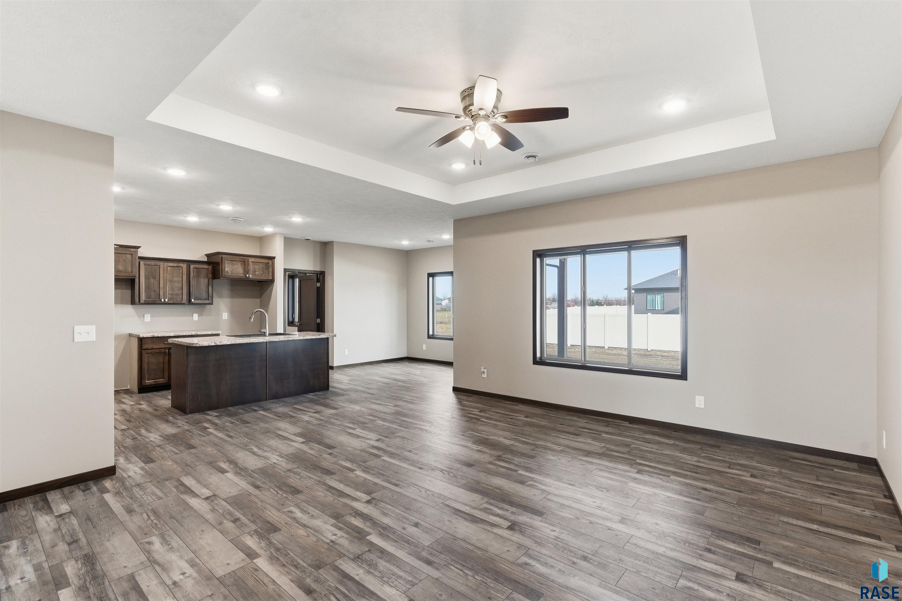 property viewer photo 4