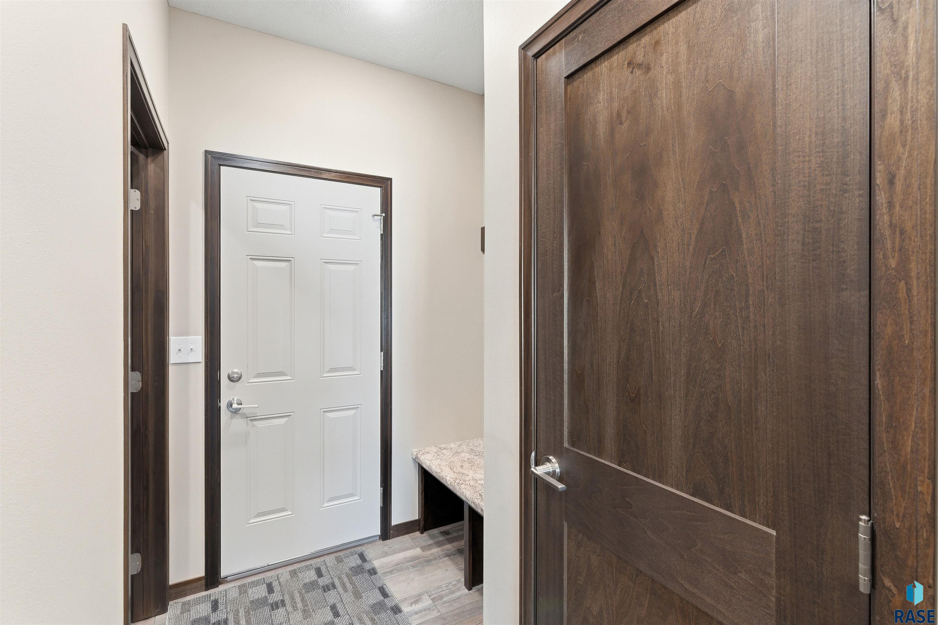property viewer photo 9