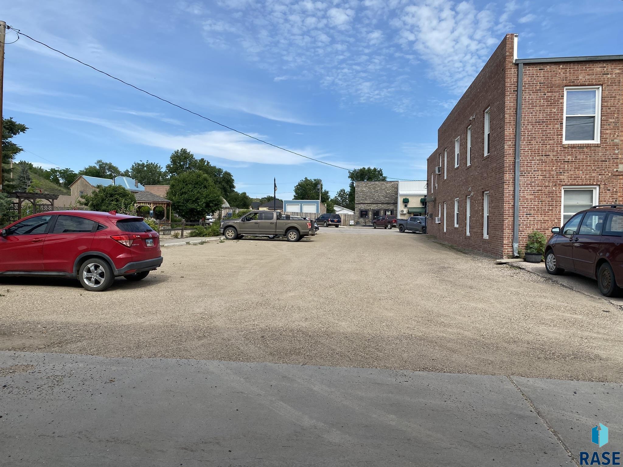 main property photo 7