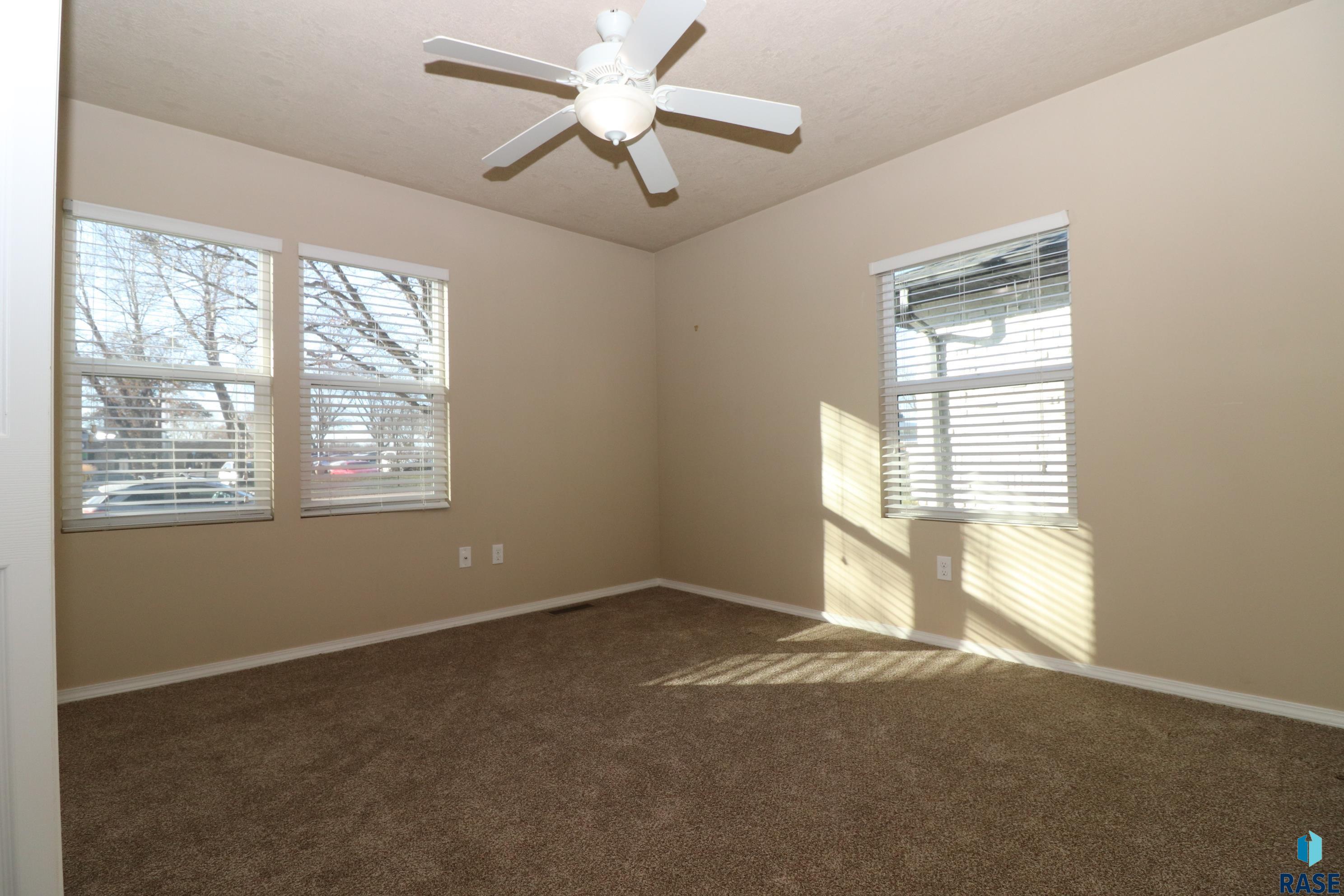 property viewer photo 21