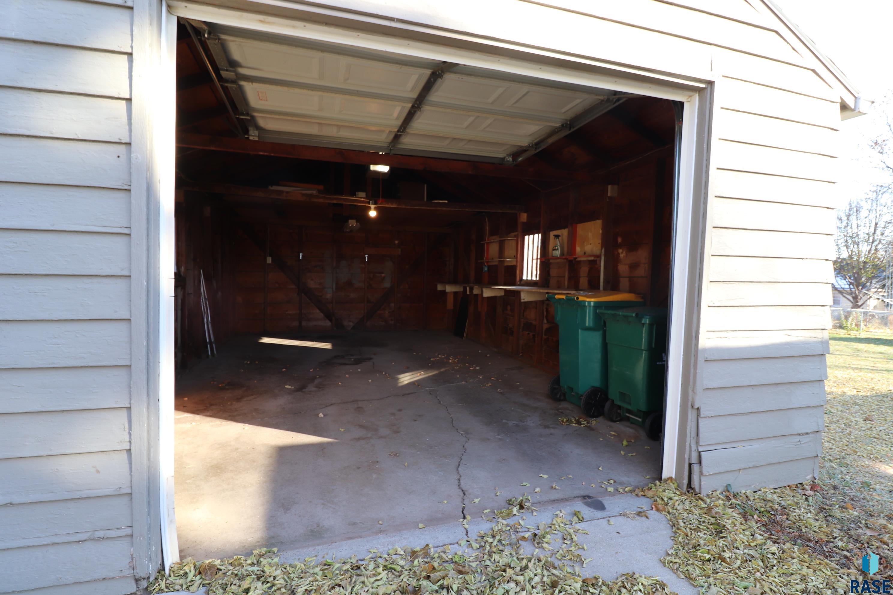 property viewer photo 7