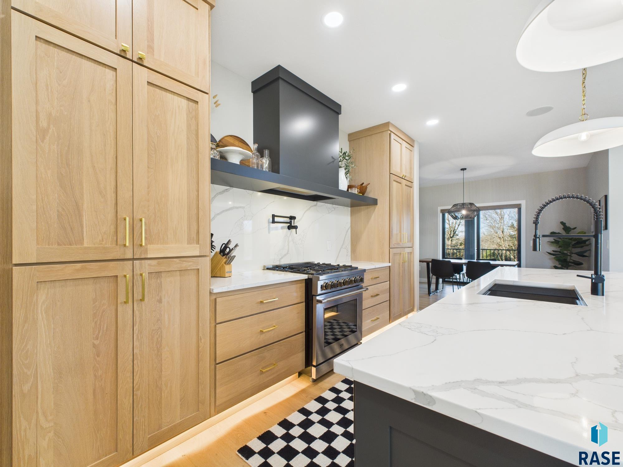 property viewer photo 20