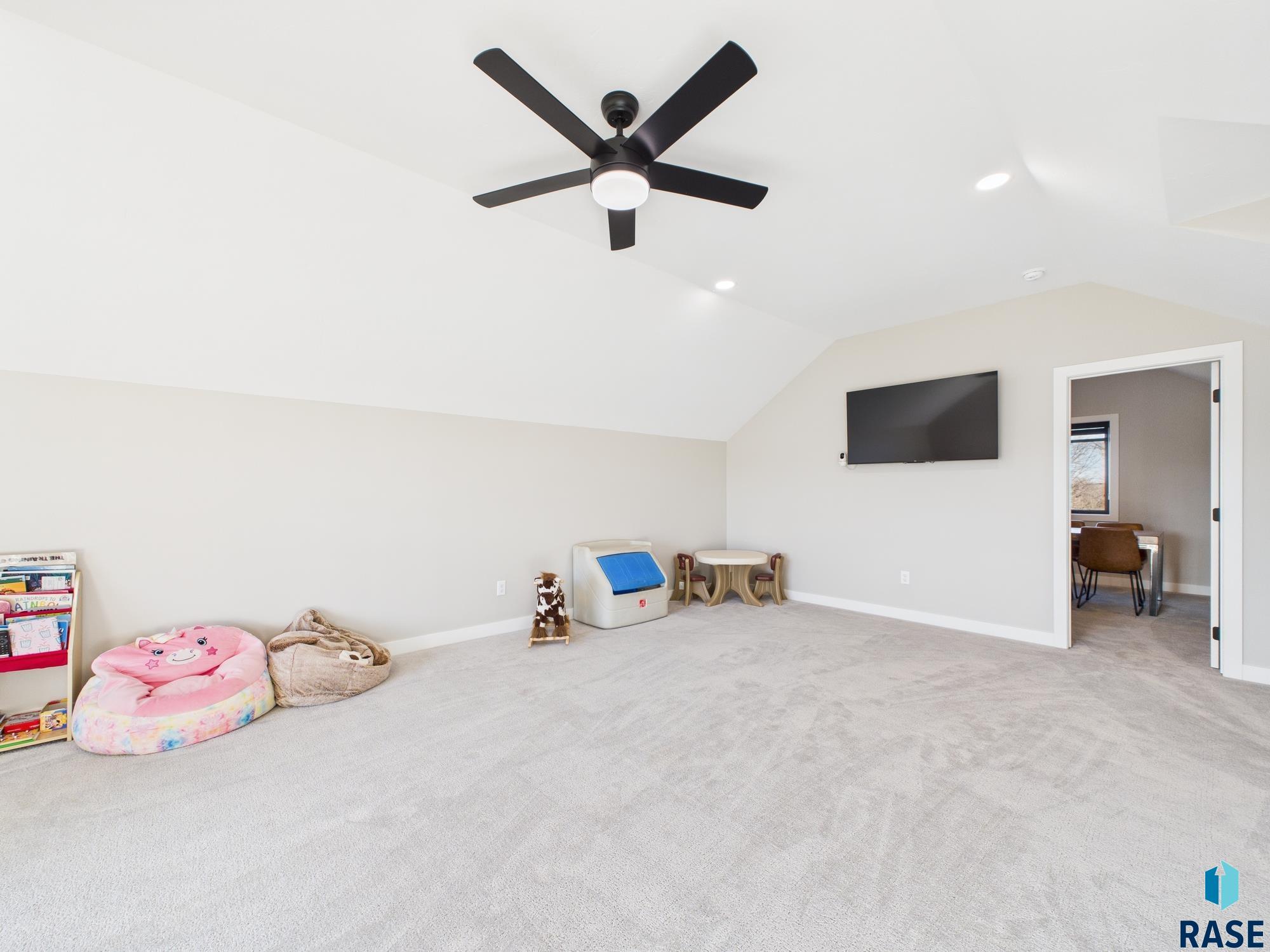 property viewer photo 28