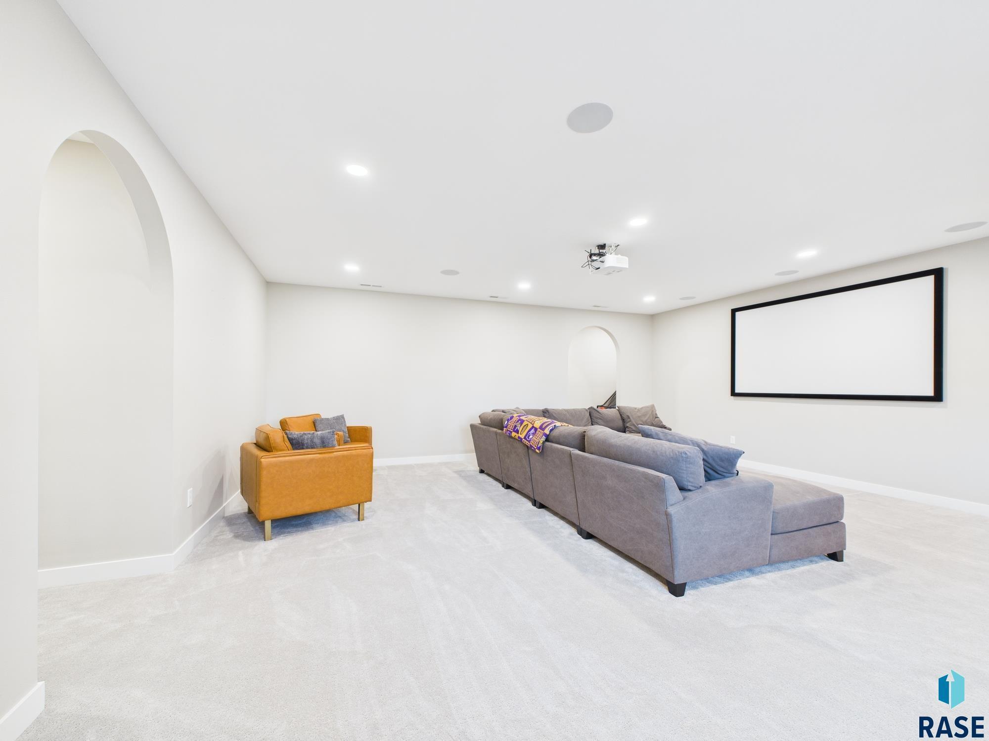 property viewer photo 38