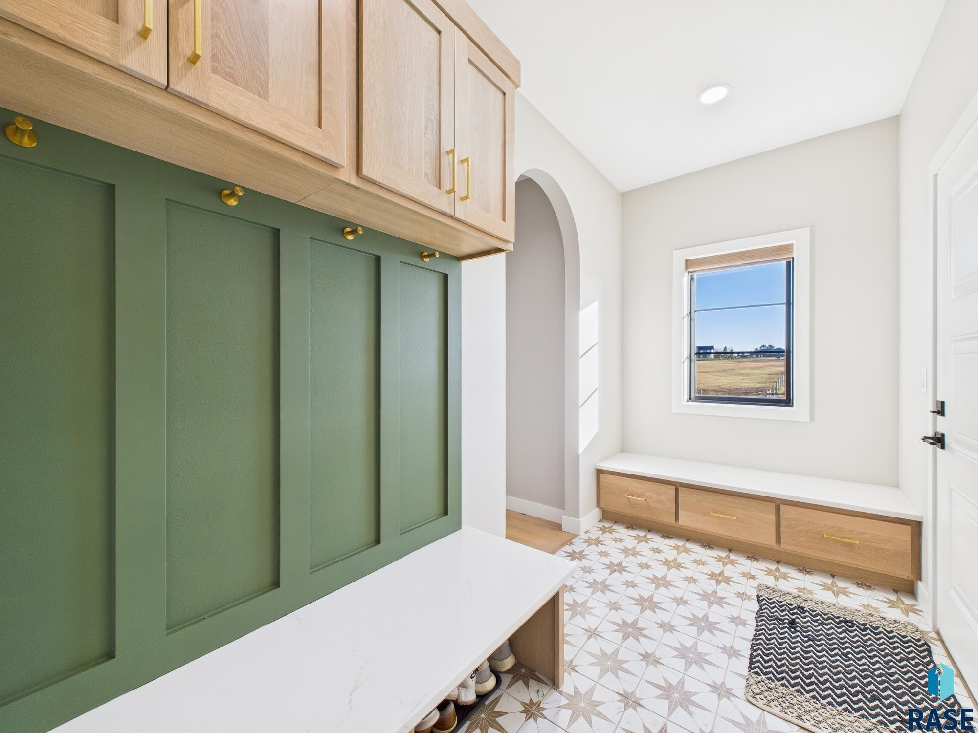 property viewer photo 9
