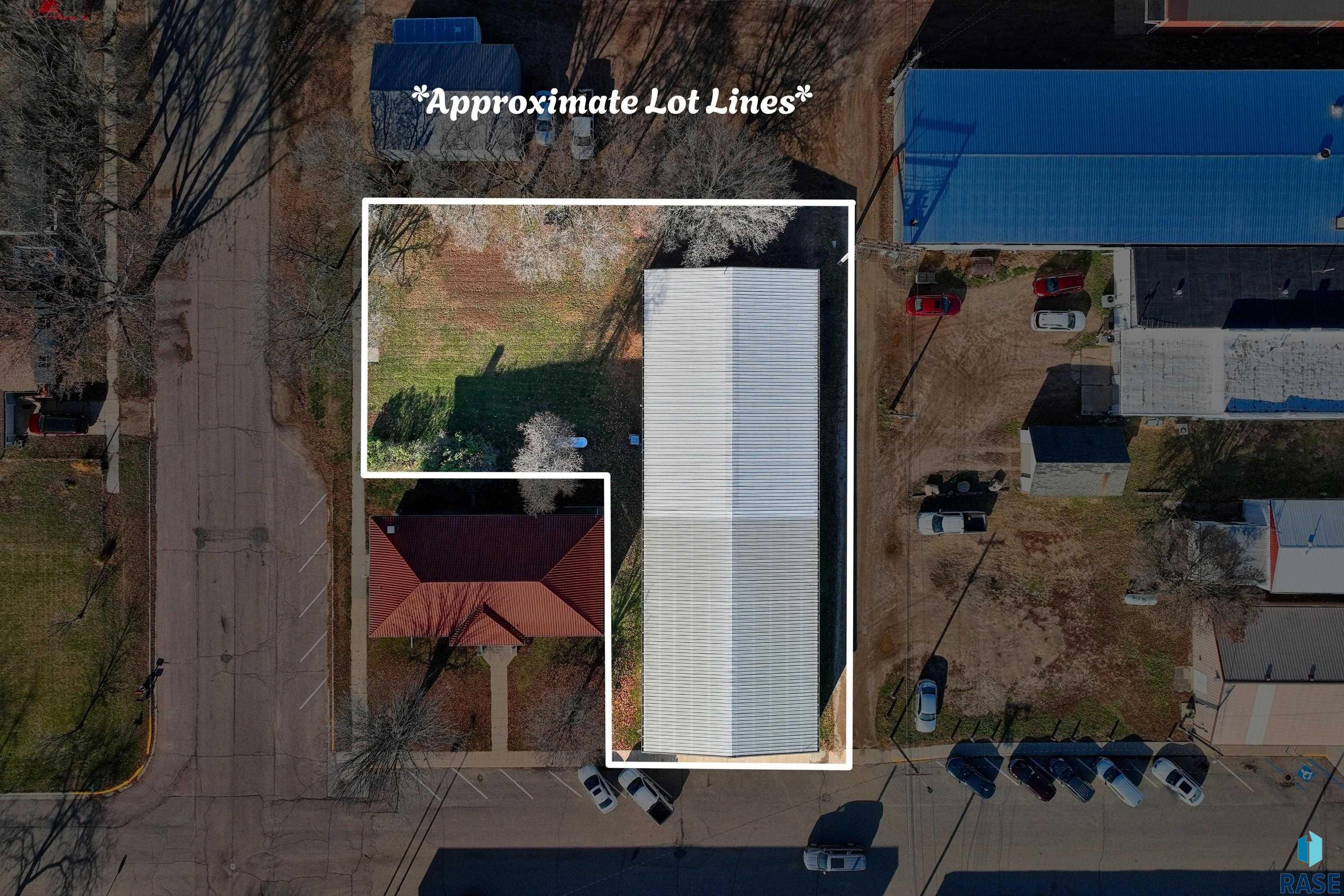 main property photo 18