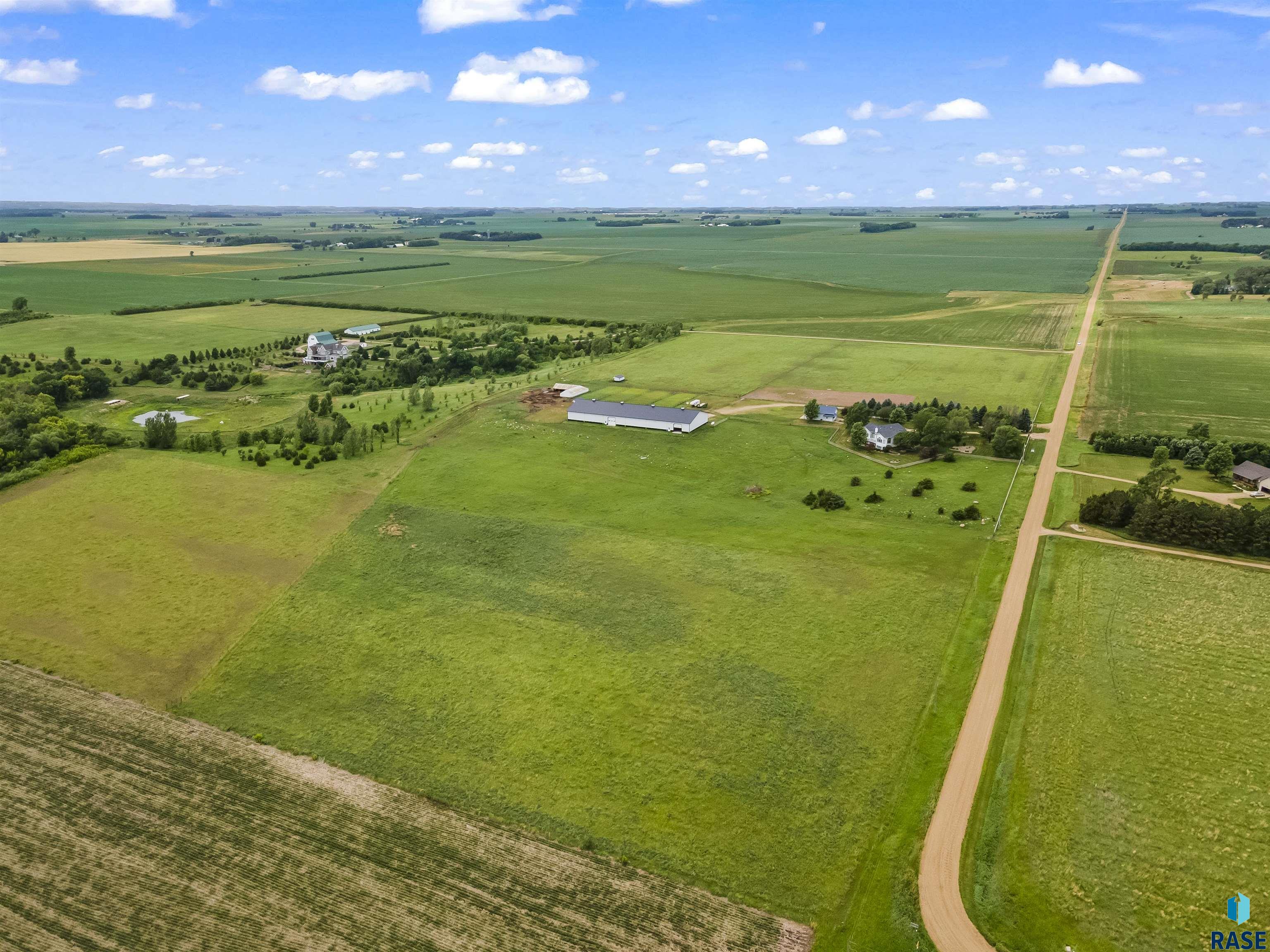 main property photo 19