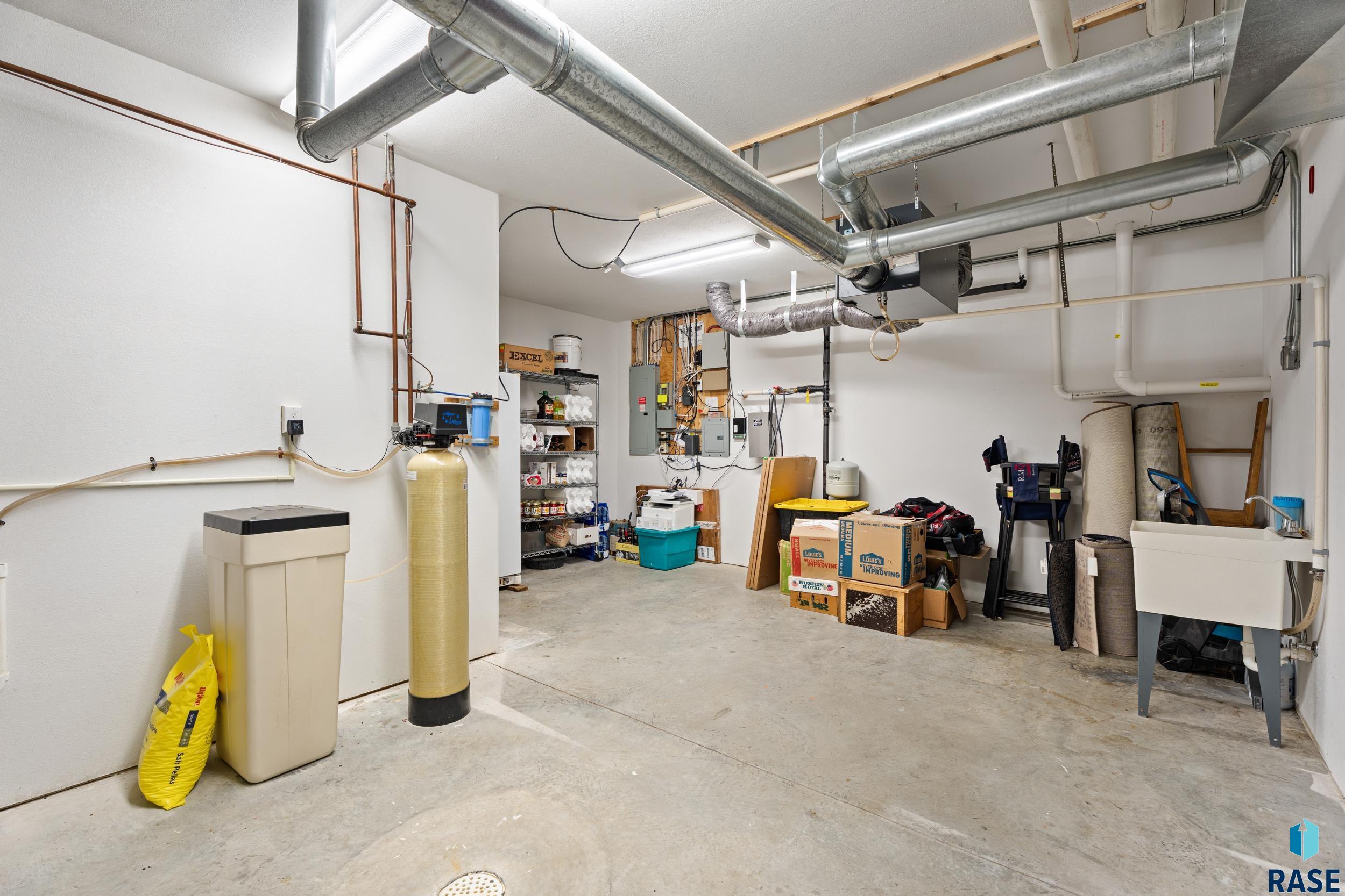 main property photo 70