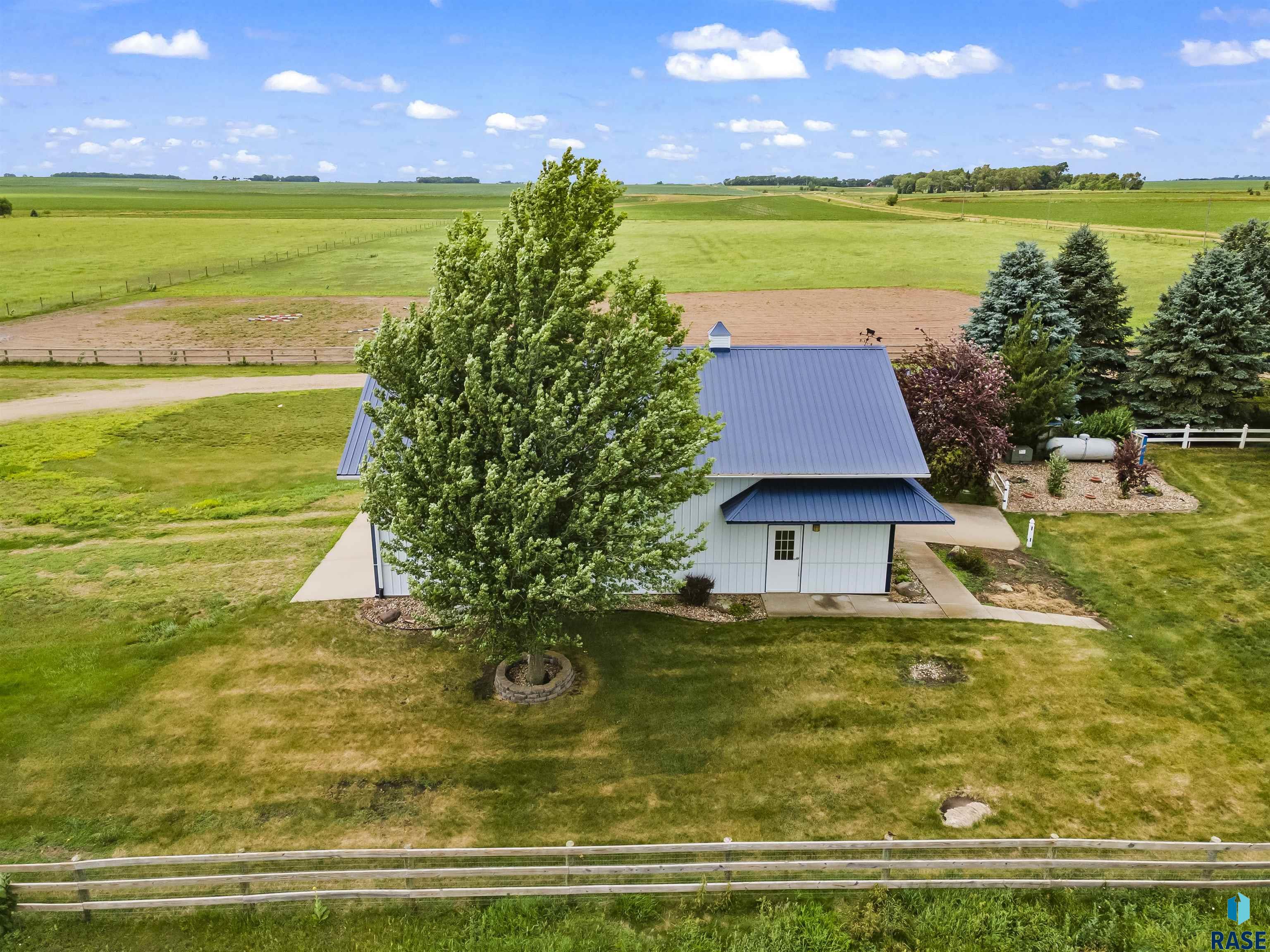 main property photo 95