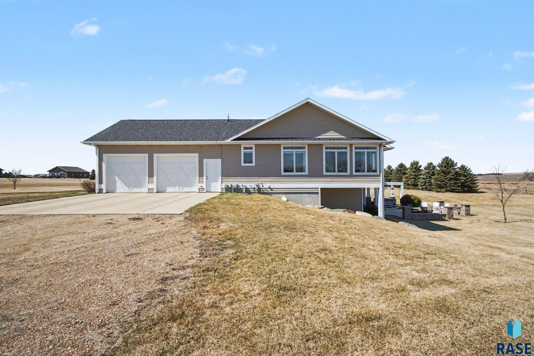 main property photo 51