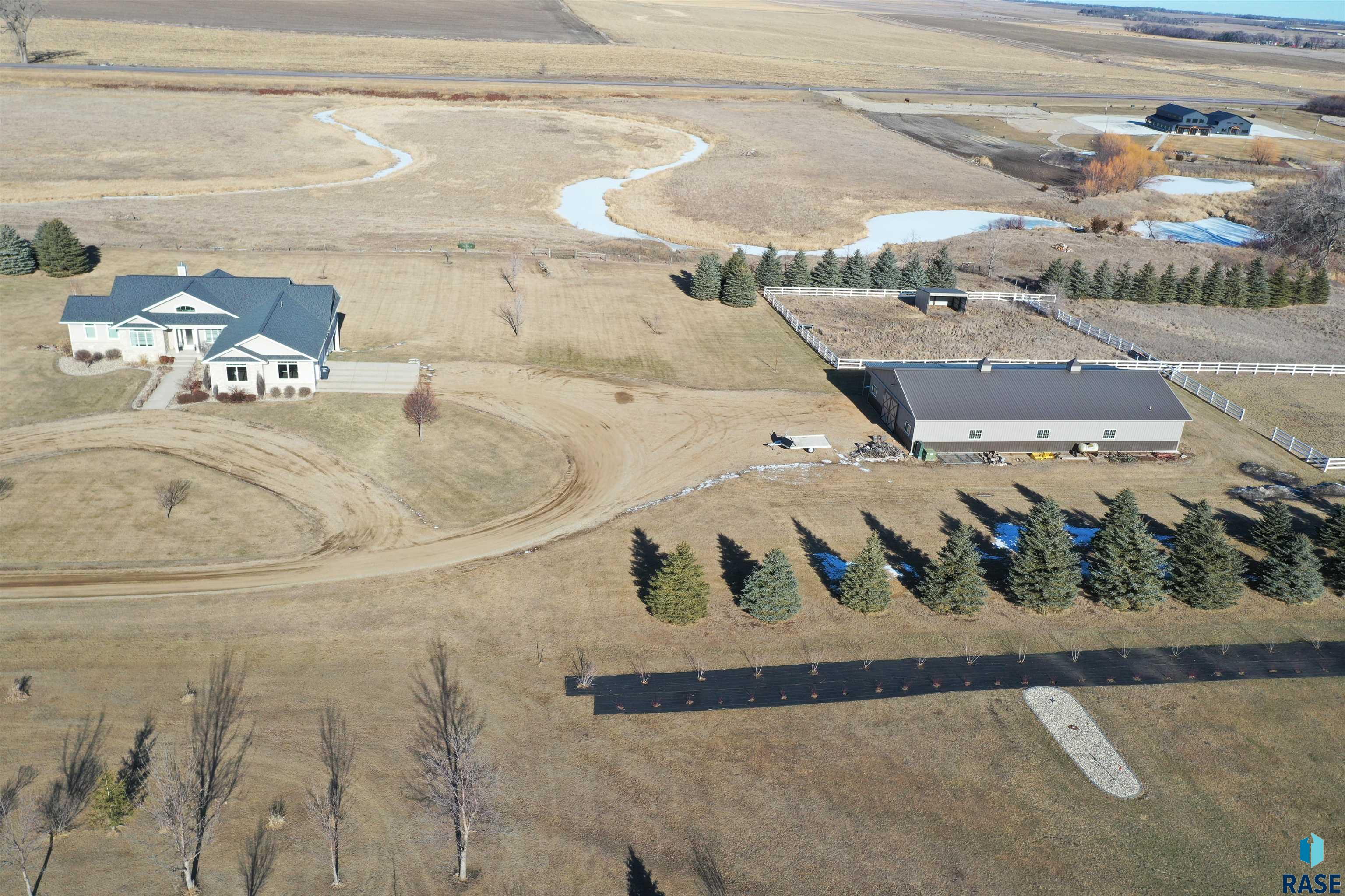 main property photo 60