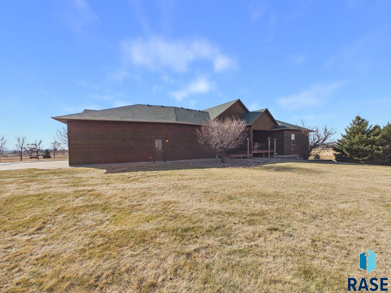 main property photo 49