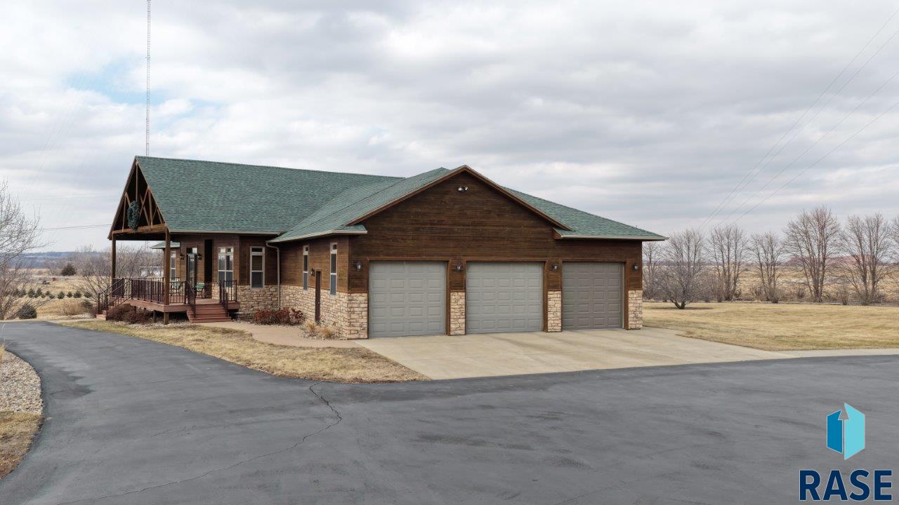 main property photo 66