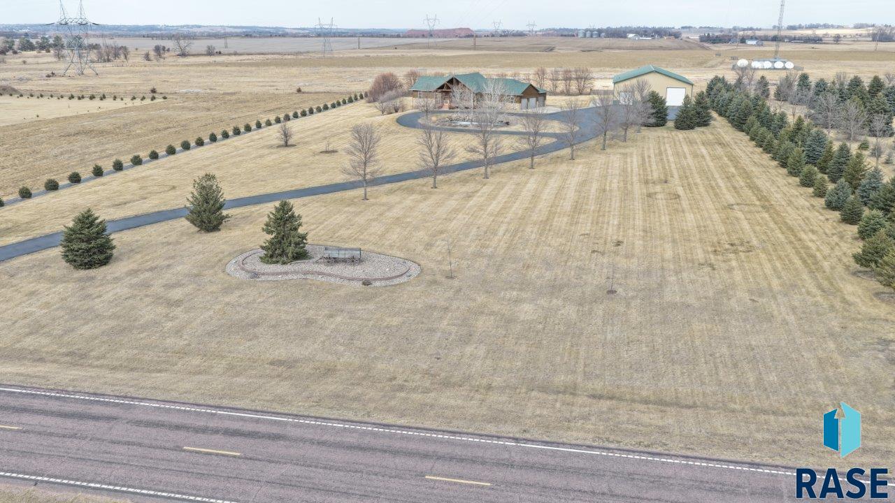 main property photo 74