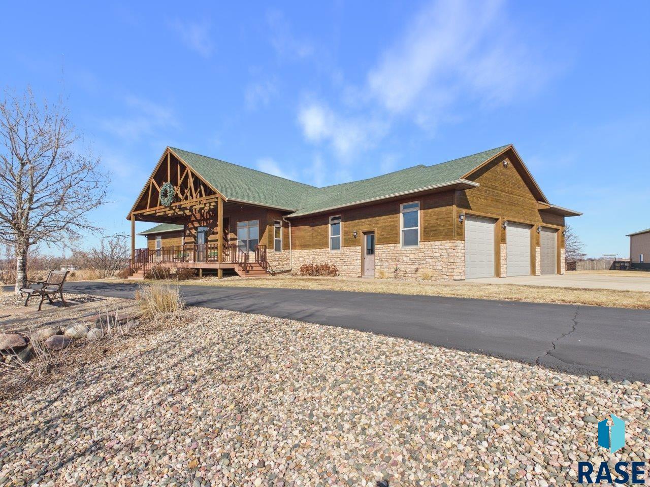 main property photo 80